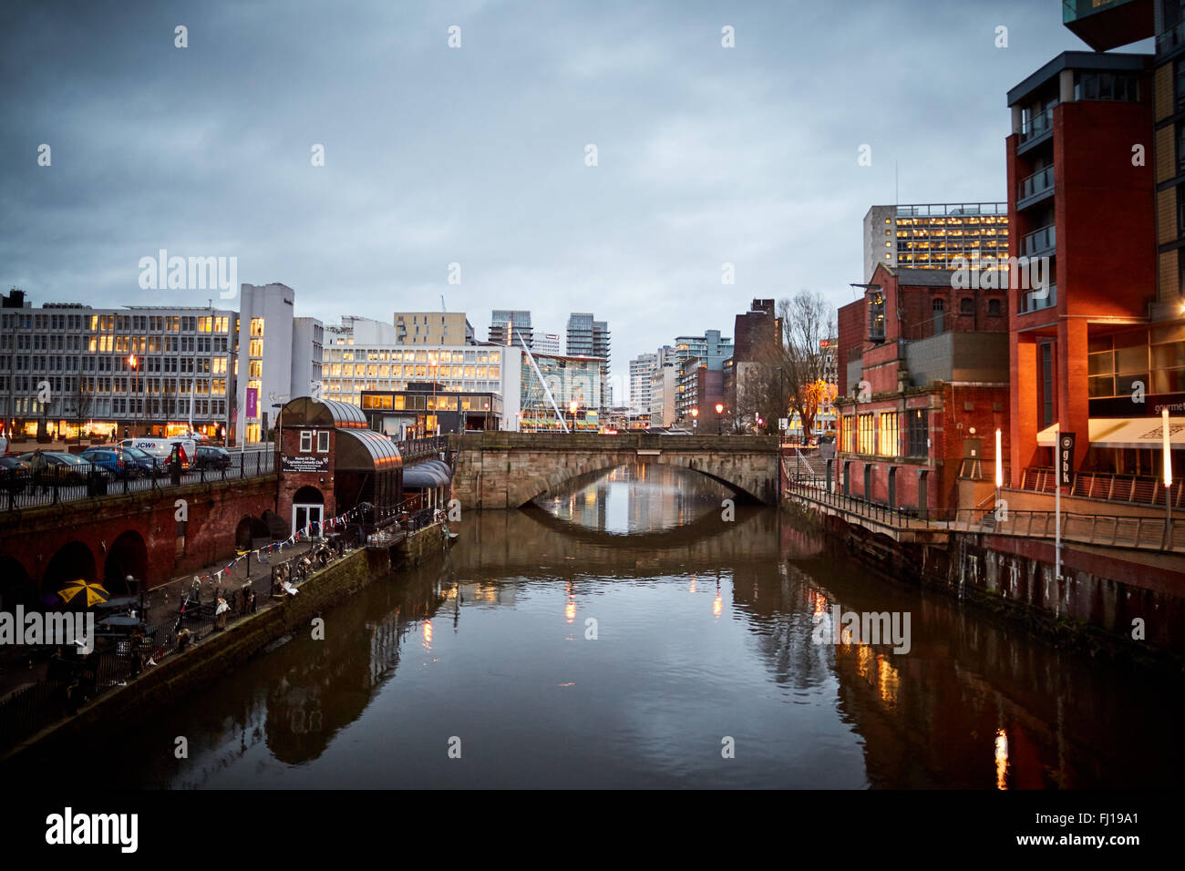 Fiume Orwell salford manchester boundary Mark Addy pub mattina Lowry hotel GB UK Gran Bretagna British Regno Unito UE Foto Stock