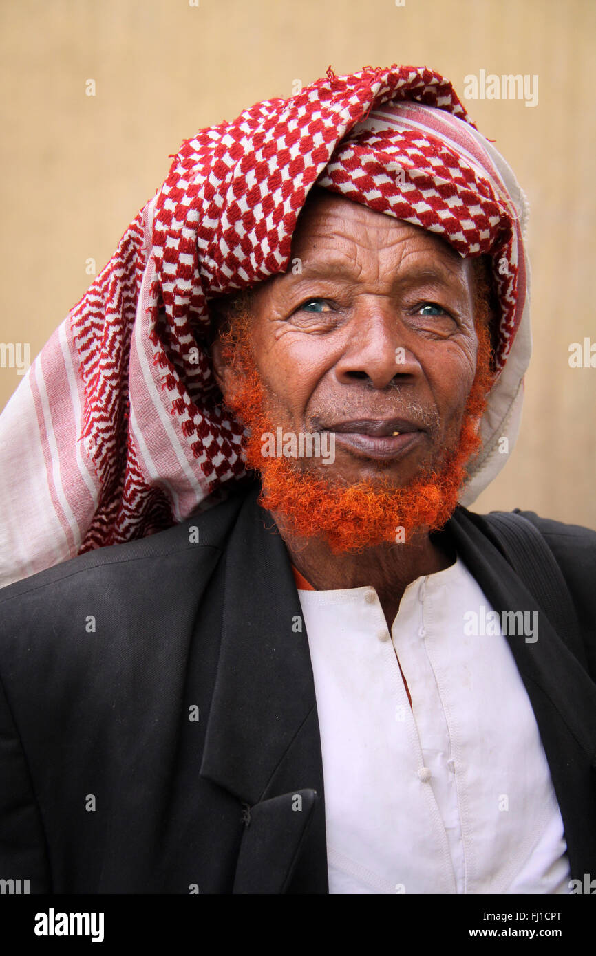 Il vecchio uomo musulmano sufi di Harar , Etiopia Foto Stock