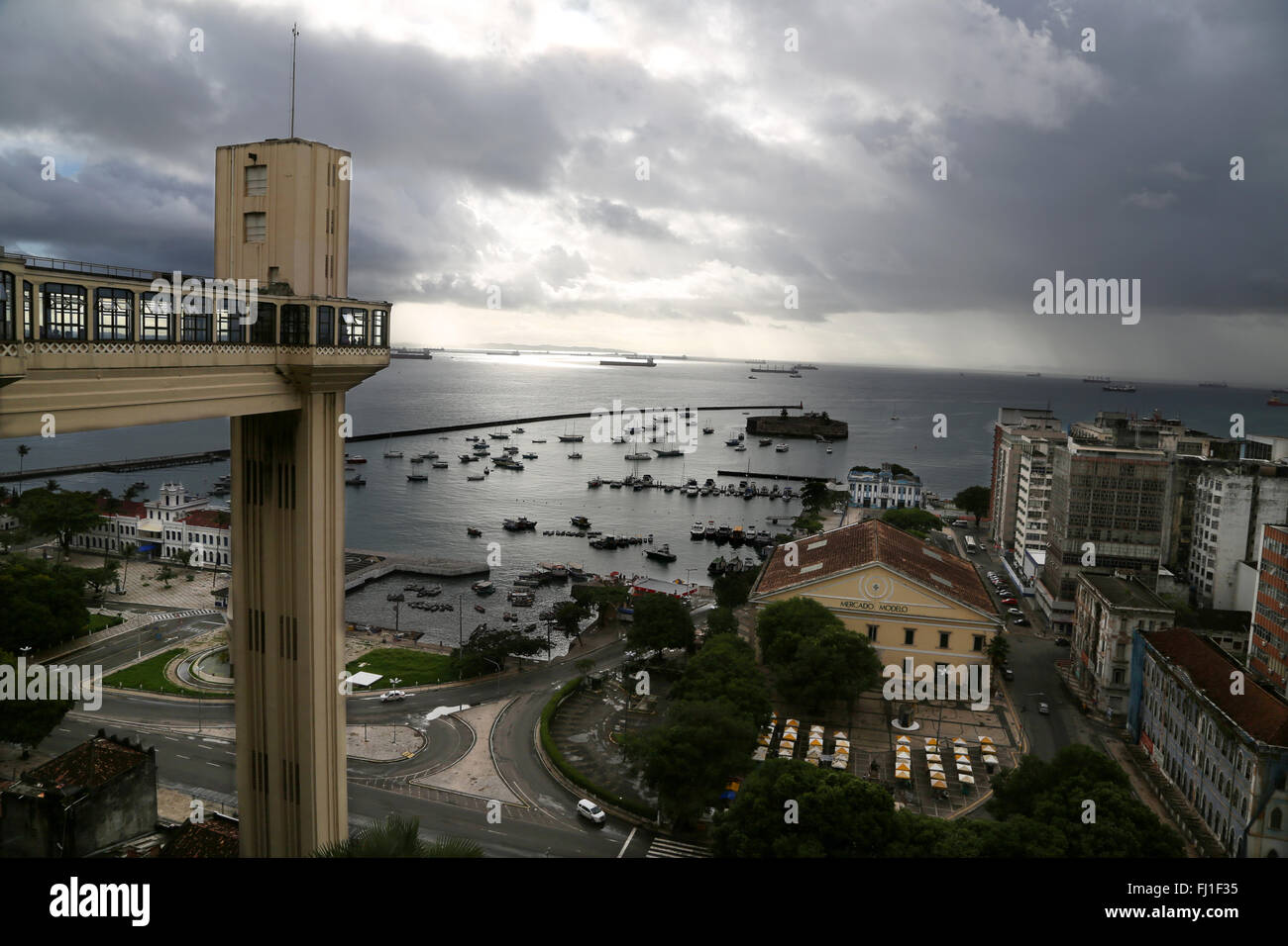 Il porto ed il lungomare di Salvador de Bahia, Brasile Foto Stock