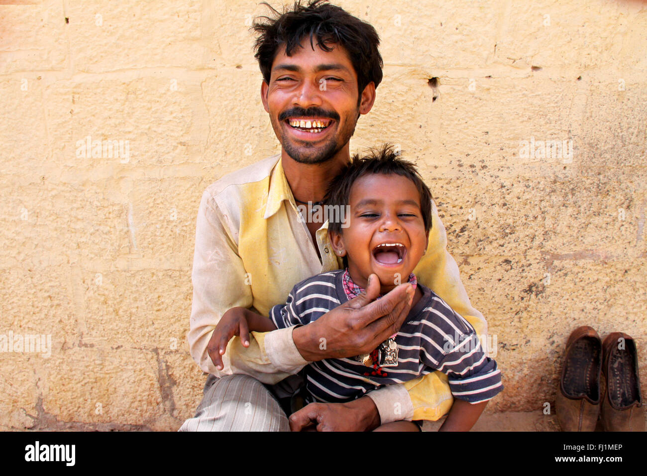 Padre e figlio in Jaisalmer , India Foto Stock