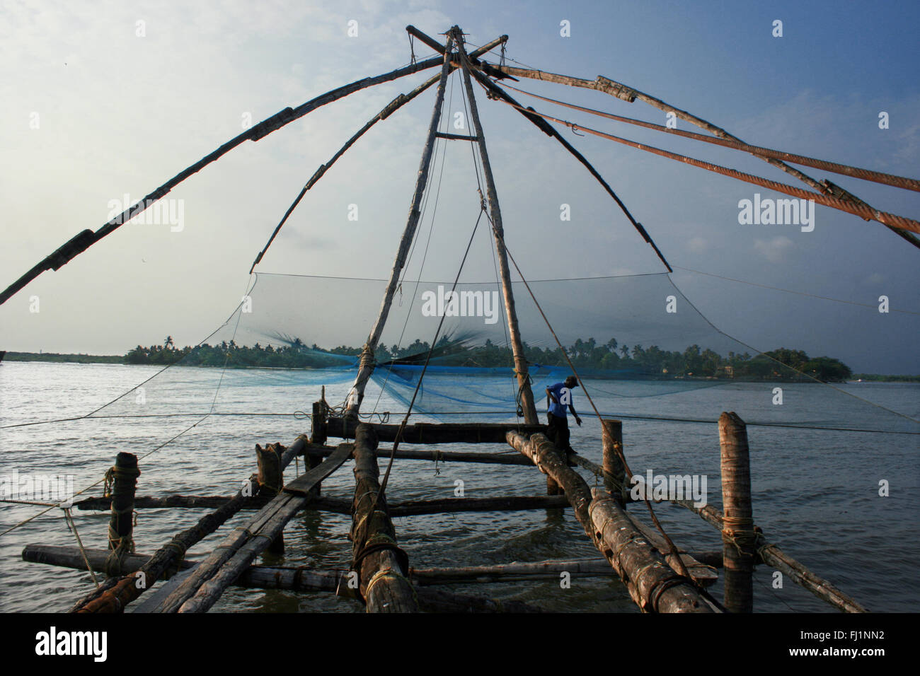 Cinese di reti da pesca in Fort Kochi Cochin , Kerala, India Foto Stock