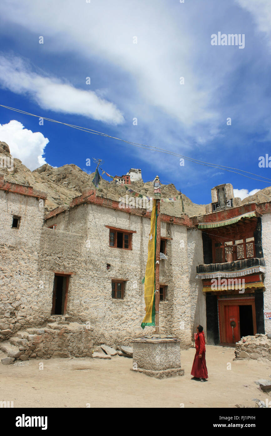 Architettura per le strade della città vecchia di Leh , Ladakh , India Foto Stock