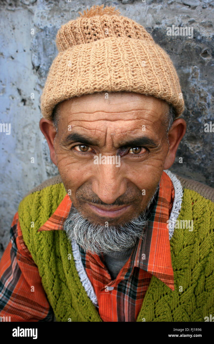 Kashmir uomo musulmano in Leh , Ladakh , India Foto Stock