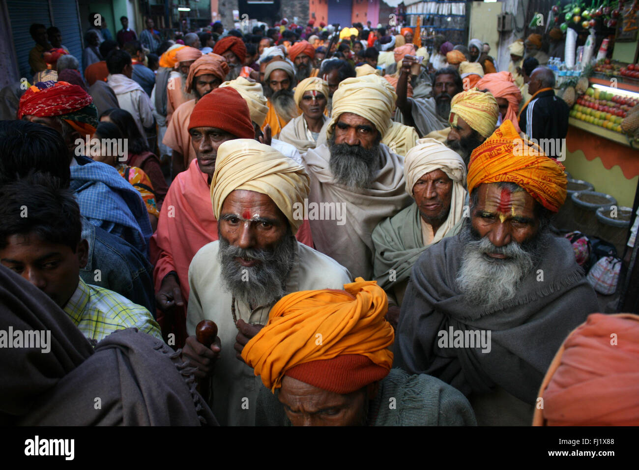 La folla in Pushkar durante il Pushkar mela , Rajasthan, India Foto Stock