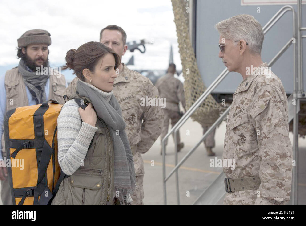 WHISKEY TANGO FOXTROT 2015 Paramount Pictures film con da sinistra: Christopher Abbott, Tina stramba e Billy Bob Thornton Foto Stock