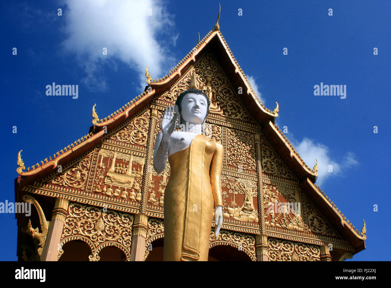 L'architettura buddista di Wat Xieng Thong, Luang Prabang Foto Stock