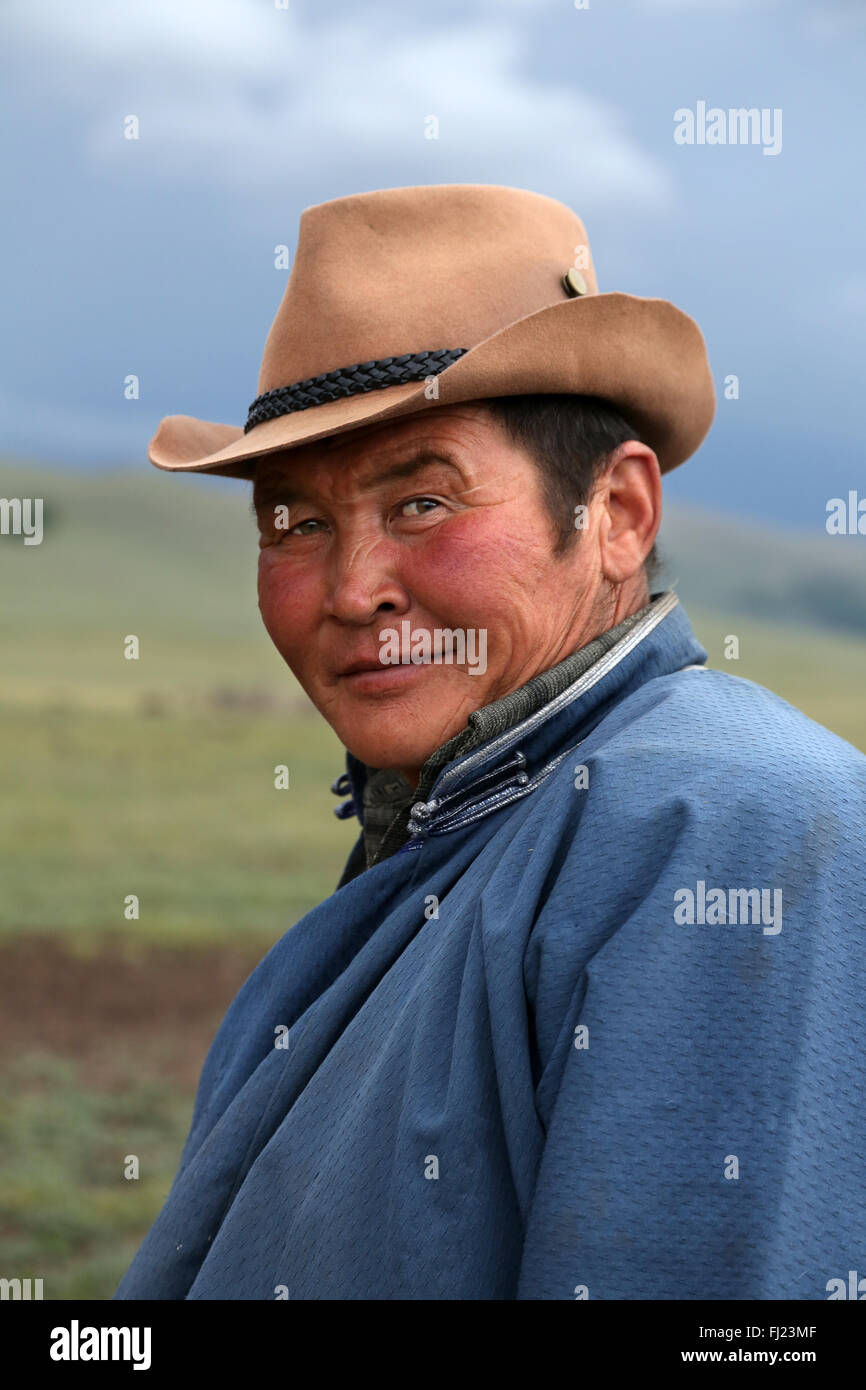Ritratto di uomo dalla Mongolia con hat e deel Foto Stock