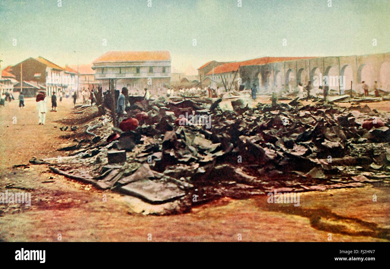 Una porzione di bruciato distretto di Tondo è qui mostrato. Se il posto di osservazione per la masterizzazione di Manila era stato così a fondo effettuata come è stata questa parte di esso, l'esercito americano potrebbe essere trovata in molto stretto disperata. Philippine guerra americana 1899 Foto Stock