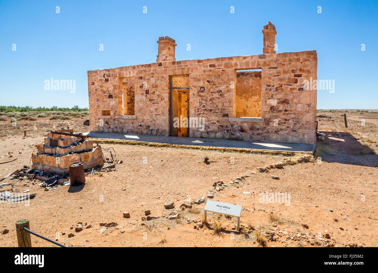 Rovine della ex ufficio postale a Farina, che cadde in declino con la chiusura della vecchia ferrovia Ghan in Sud Australia Foto Stock