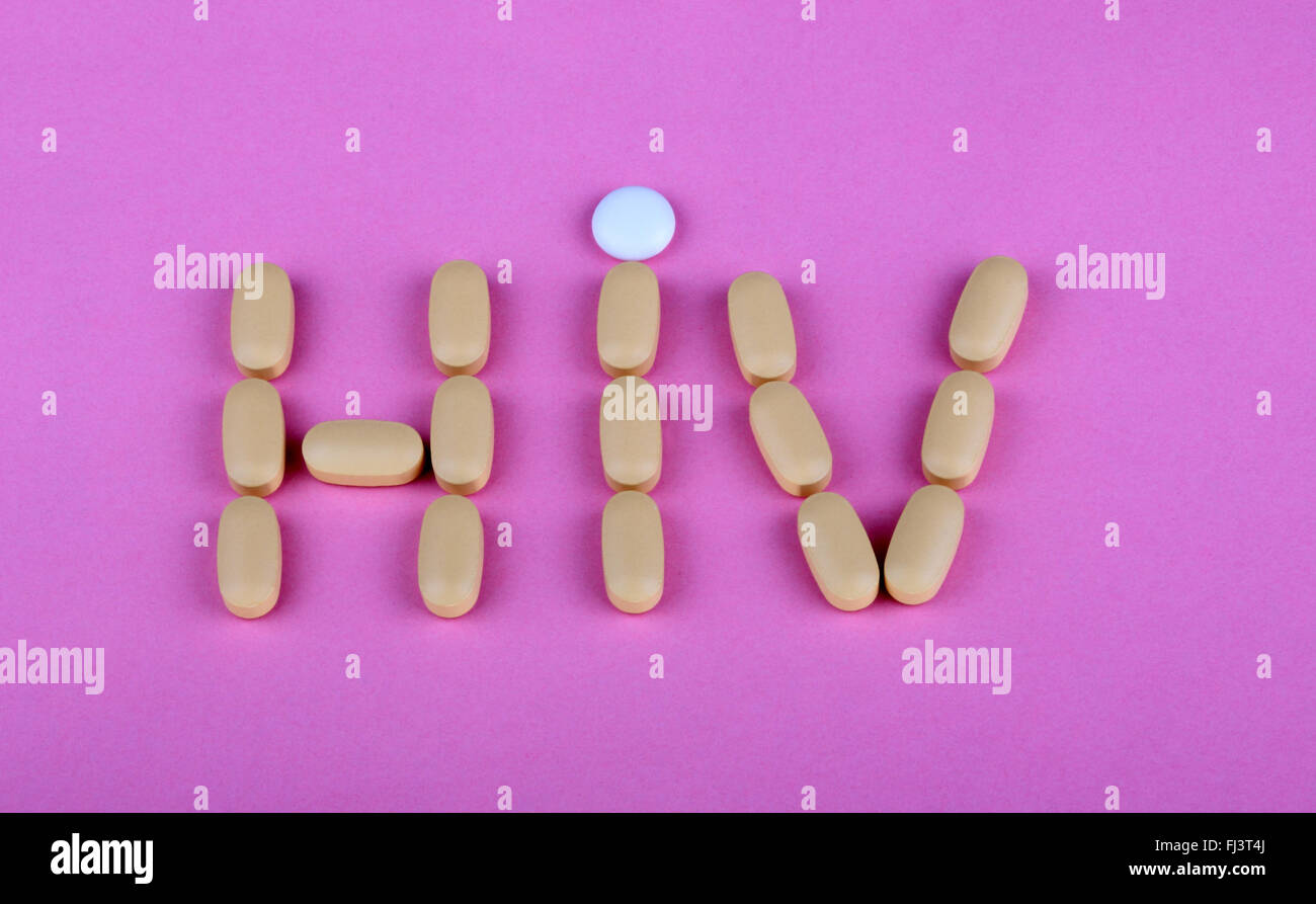 La terapia dell'hiv efavirenz su sfondo rosa Foto Stock
