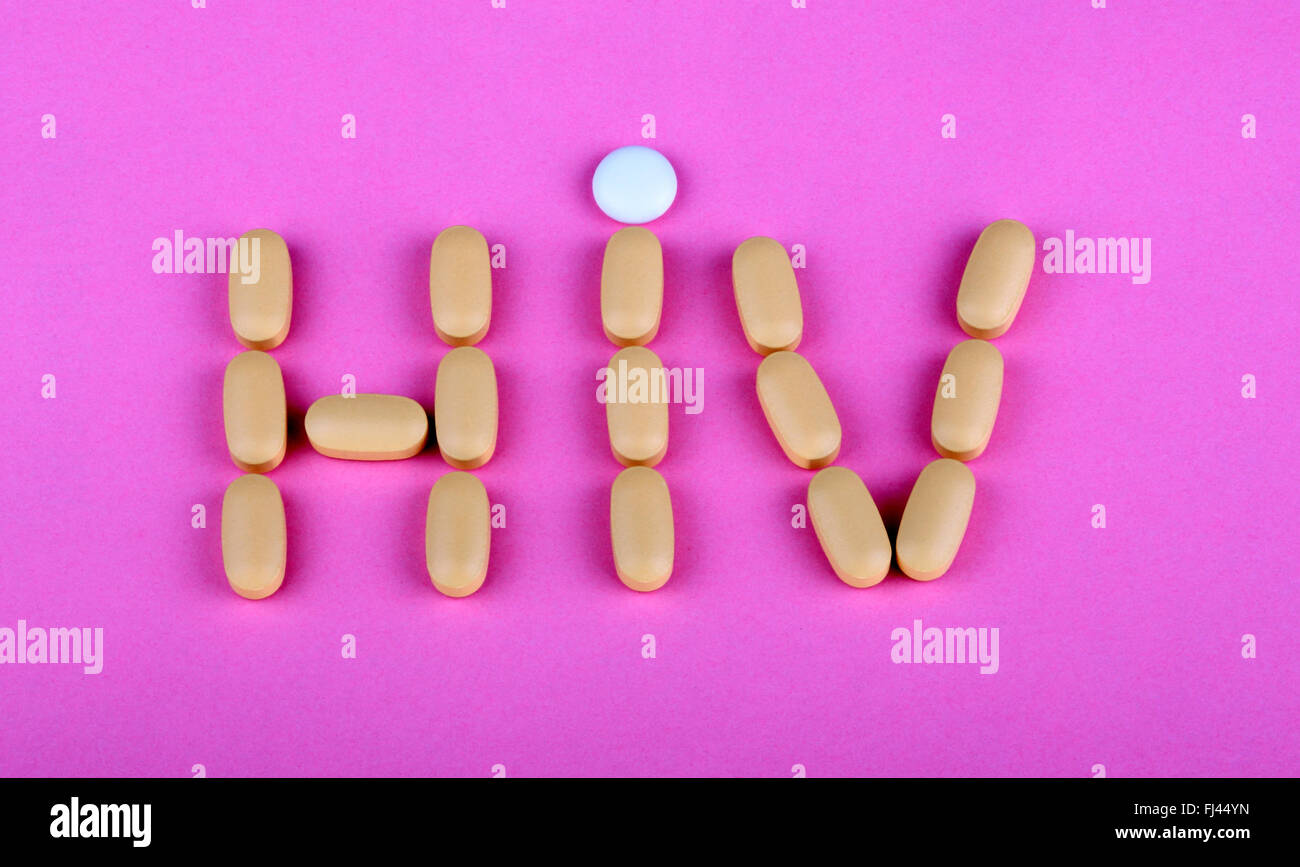 La terapia dell'hiv efavirenz su sfondo rosa Foto Stock