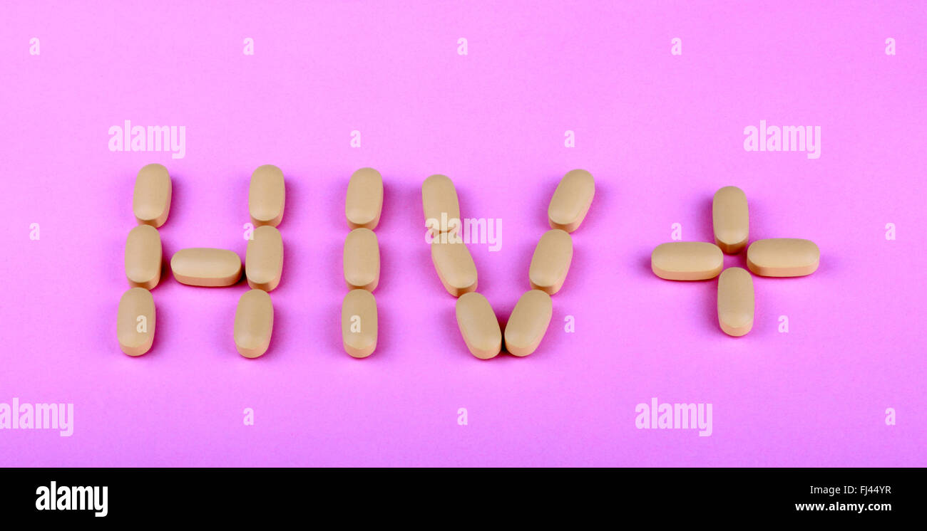 La terapia dell'hiv efavirenz su sfondo rosa Foto Stock