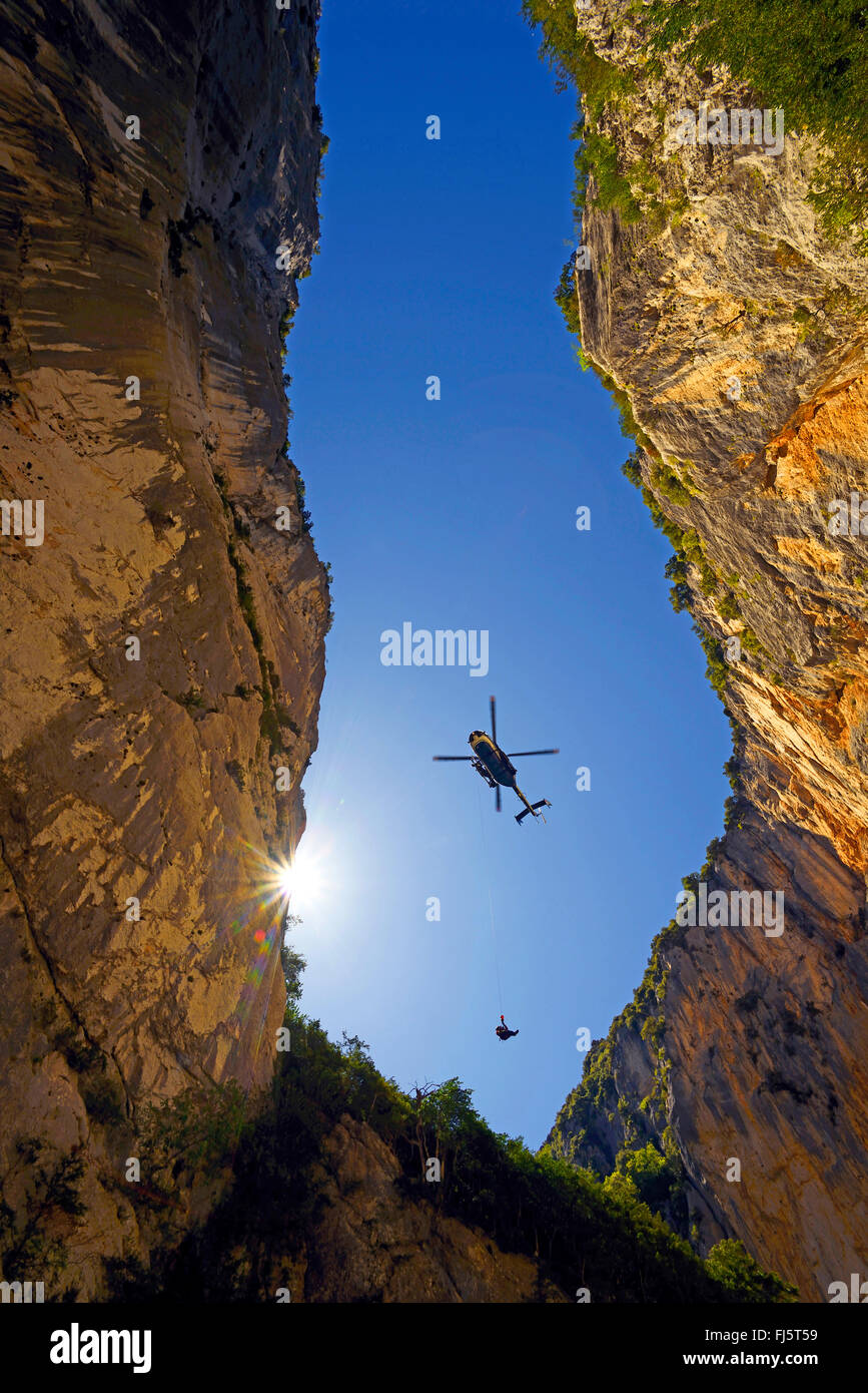 Salvataggio in elicottero sopra le strette gole del Verdon, Francia Provenza, Verdon Foto Stock