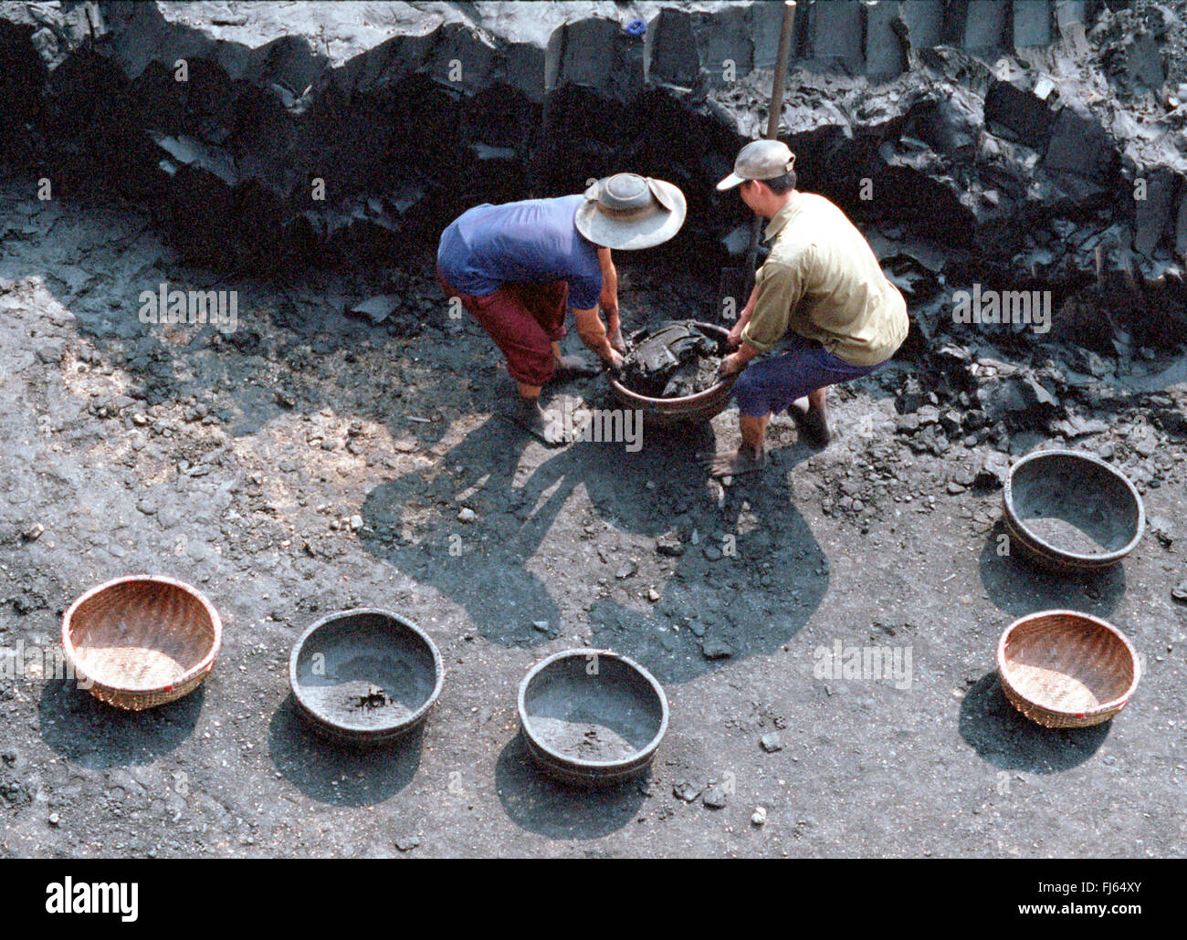 Vietnamita i lavoratori del carbone, Vietnam Foto Stock