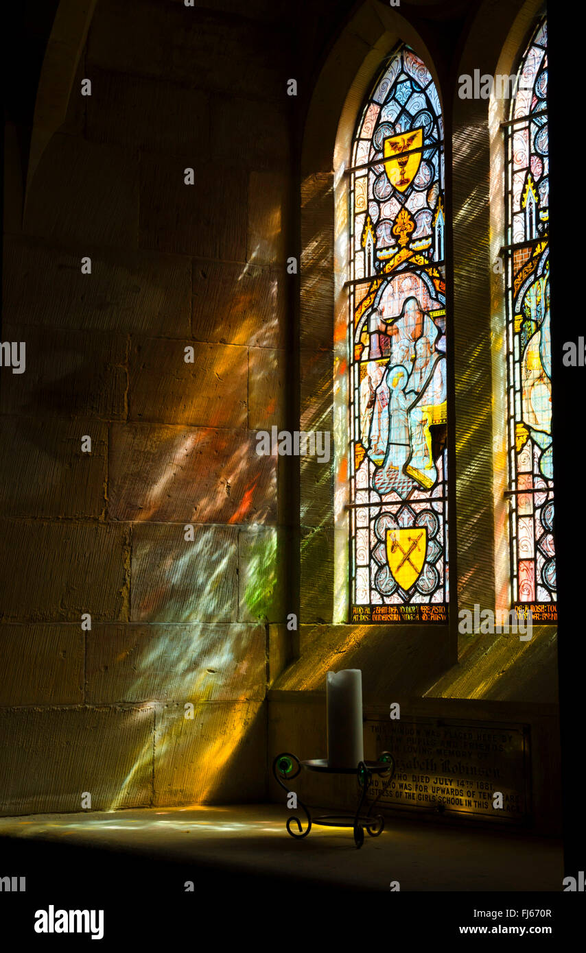 Chiesa di San Lorenzo vetrata, Regno Unito, Inghilterra, Cumbria, Crosby Ravensworth Foto Stock