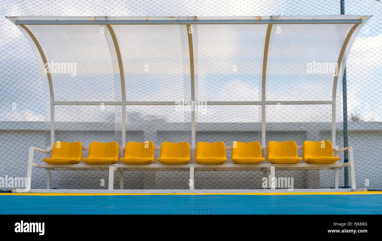 Il Team di Futsal Shelter posti a sedere per istruire il personale, i giocatori Foto Stock