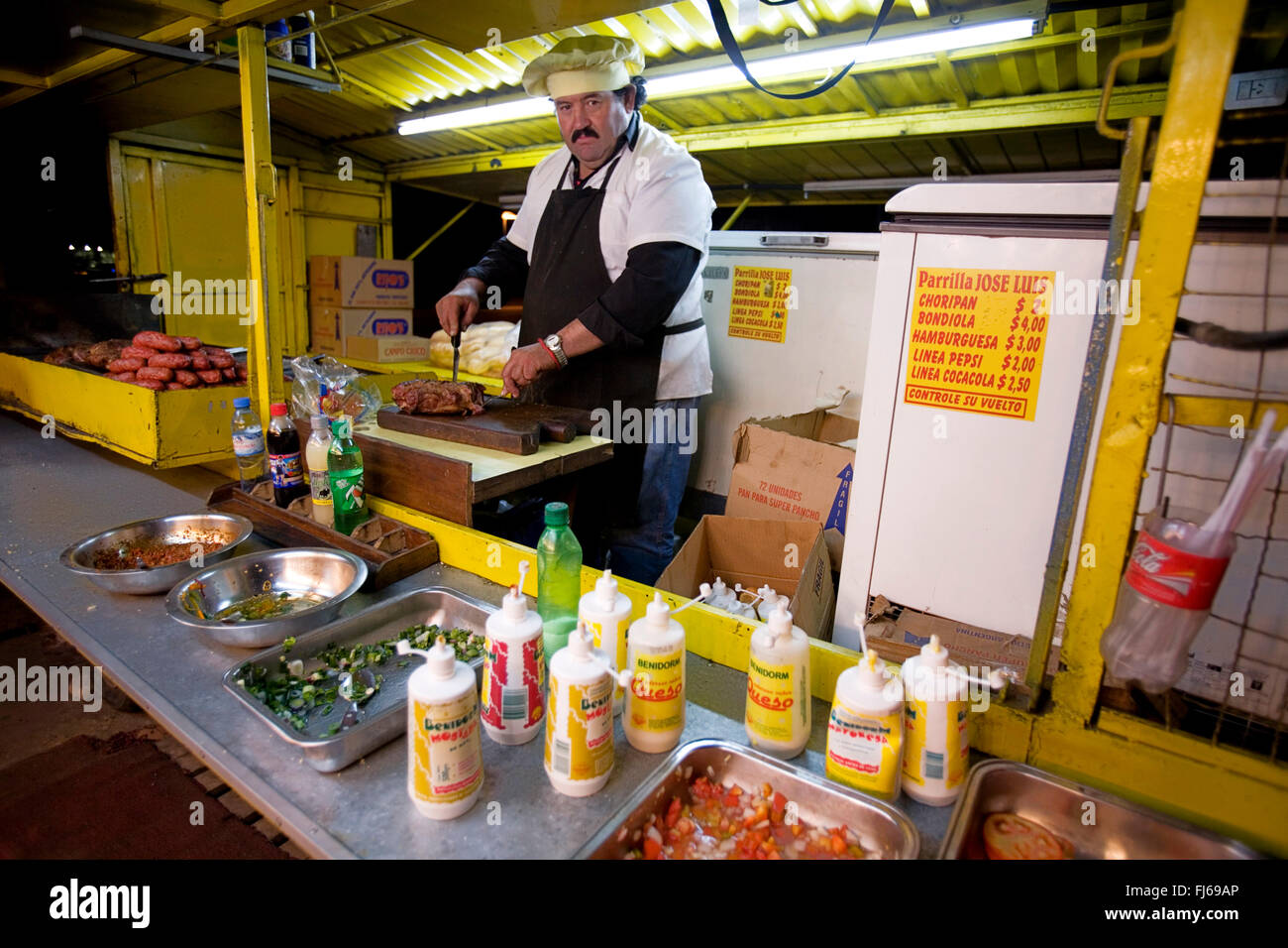 Pressione di stallo di cibo durante la notte, Argentina Foto Stock