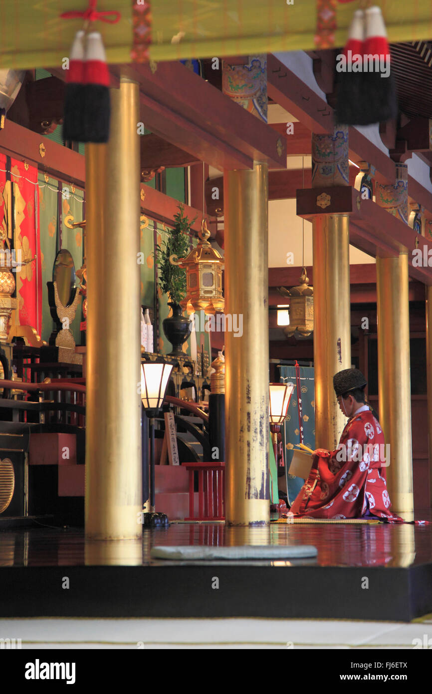 Giappone, Dazaifu, Tenman-gu, sacrario scintoista, sacerdote, cerimonia, Foto Stock