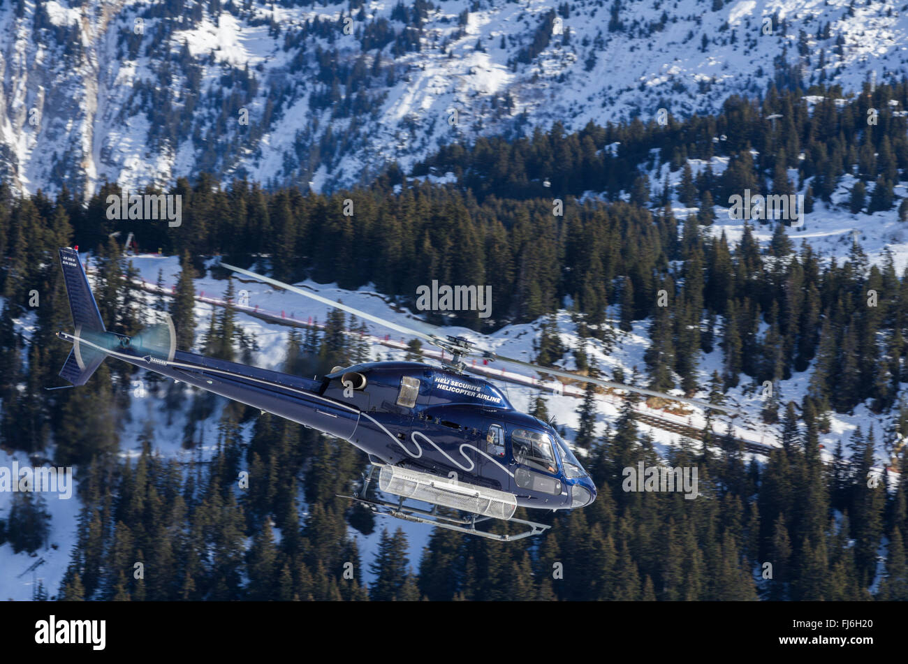 COURCHEVEL,FRANCIA-GEN.08: eliporto sulla parte superiore per jet privato di ricchi tussian il 6 gennaio 2011 a Courchevel, Francia. Foto Stock