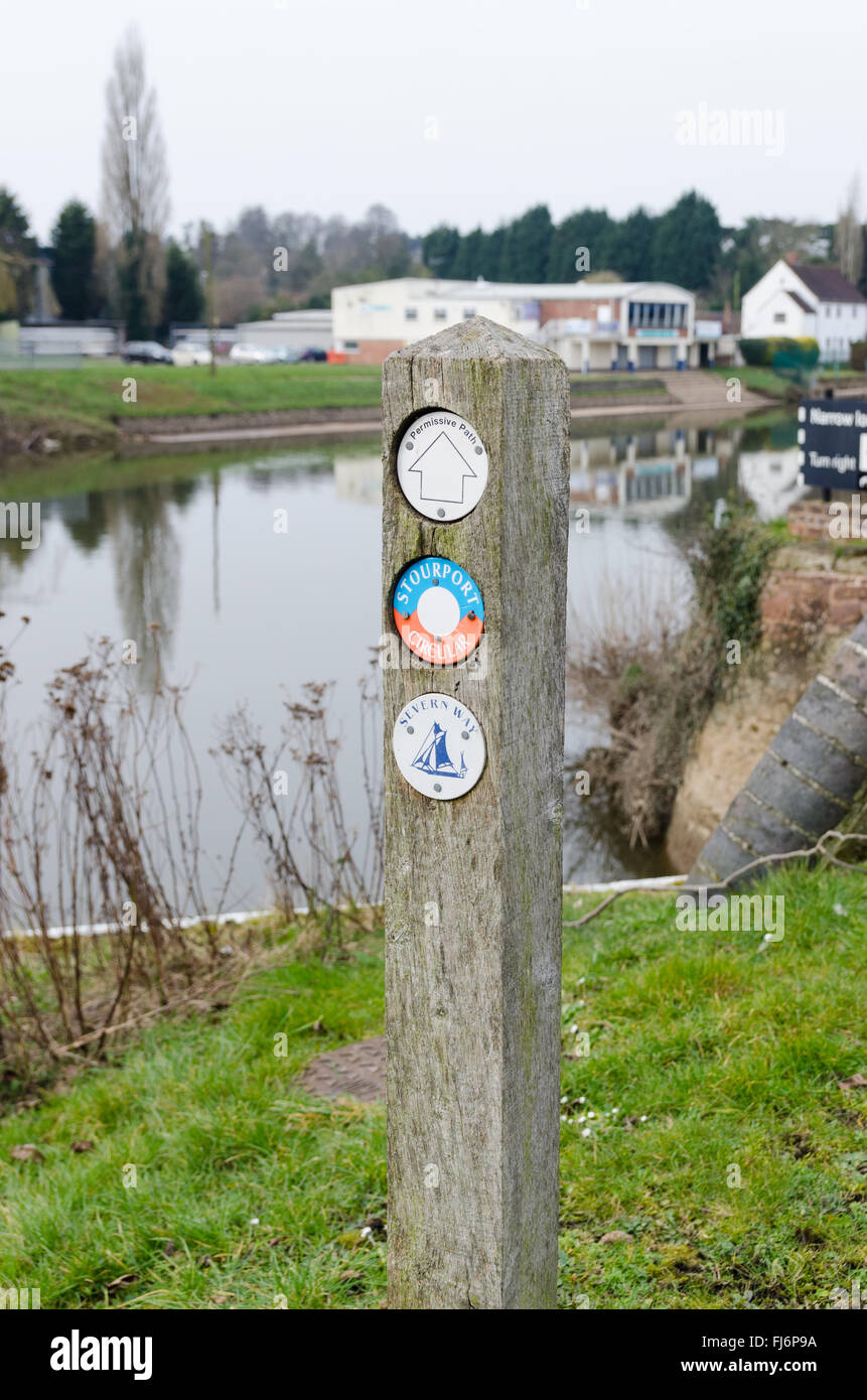 Seguire le indicazioni per escursionisti in Severn modo in Stourport-on-Severn, Worcestershire Foto Stock