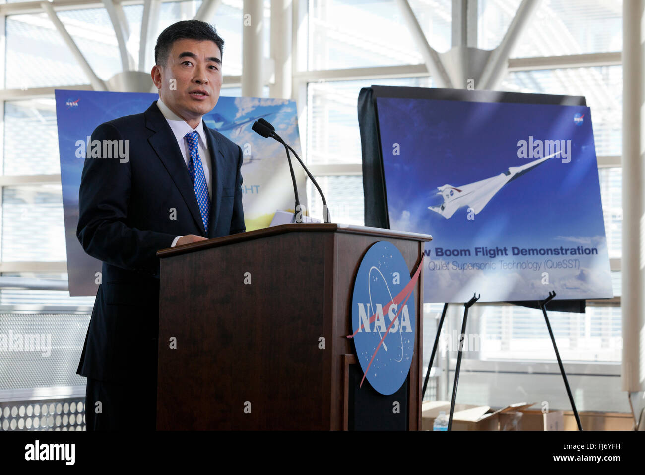 Washington, DC, Stati Uniti d'America. Il 29 febbraio, 2016. Amministratore della NASA Charles Bolden annuncia il ritorno di passeggeri supersonico viaggi aerei e aggiudicati i 20 milioni di dollari il contratto per la Lockheed Martin per la progettazione del primo tranquilla trasporto supersonico (QueSST) aeromobili, in una serie di nuovi grandi orizzonti di aviazione aerei X progetto. Credito: B Christopher/Alamy Live News Foto Stock