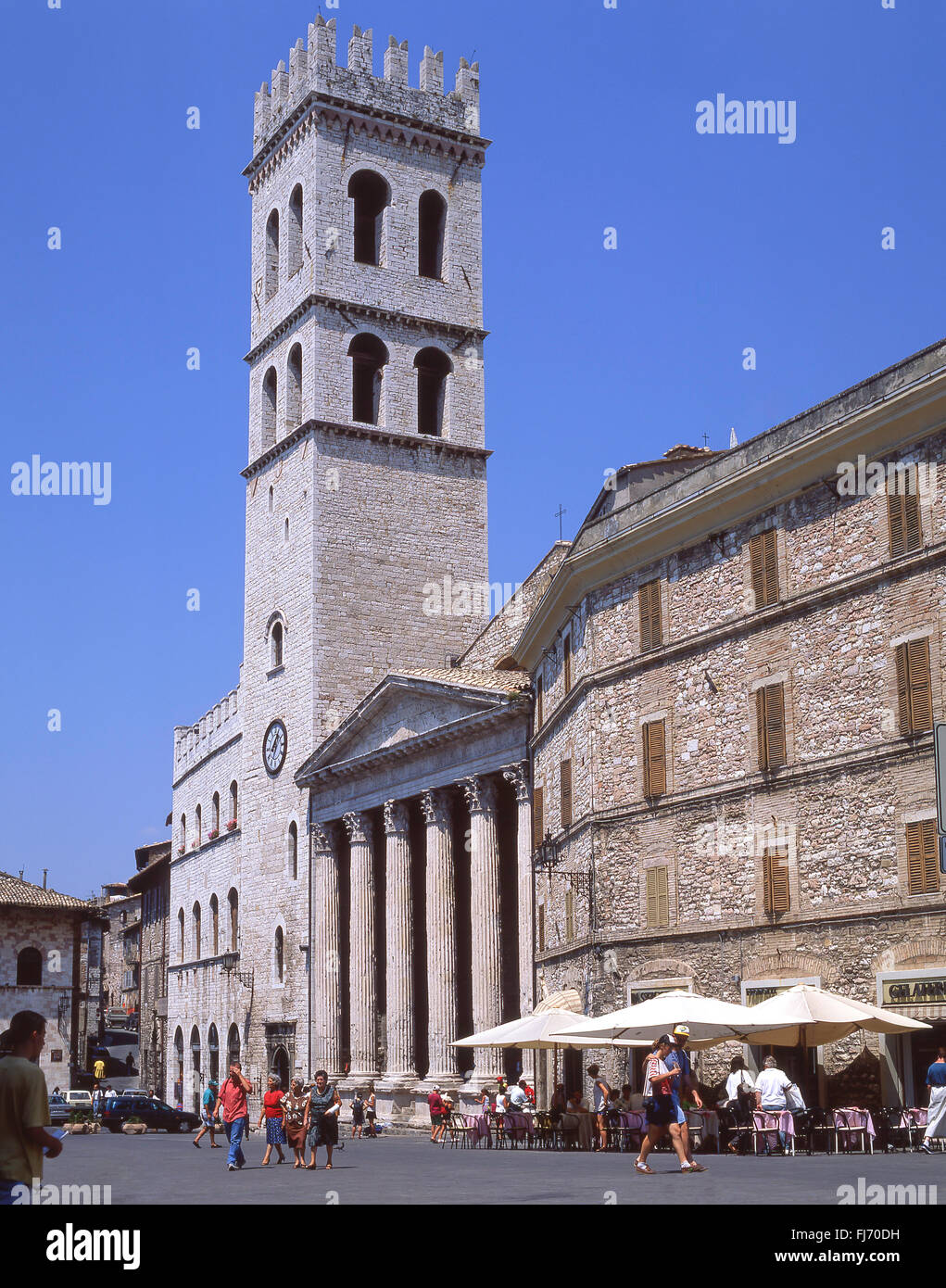 Basilica di San Francesco e Piazza del Comune, Assisi, Provincia di Perugia, Regione Umbria, Italia Foto Stock