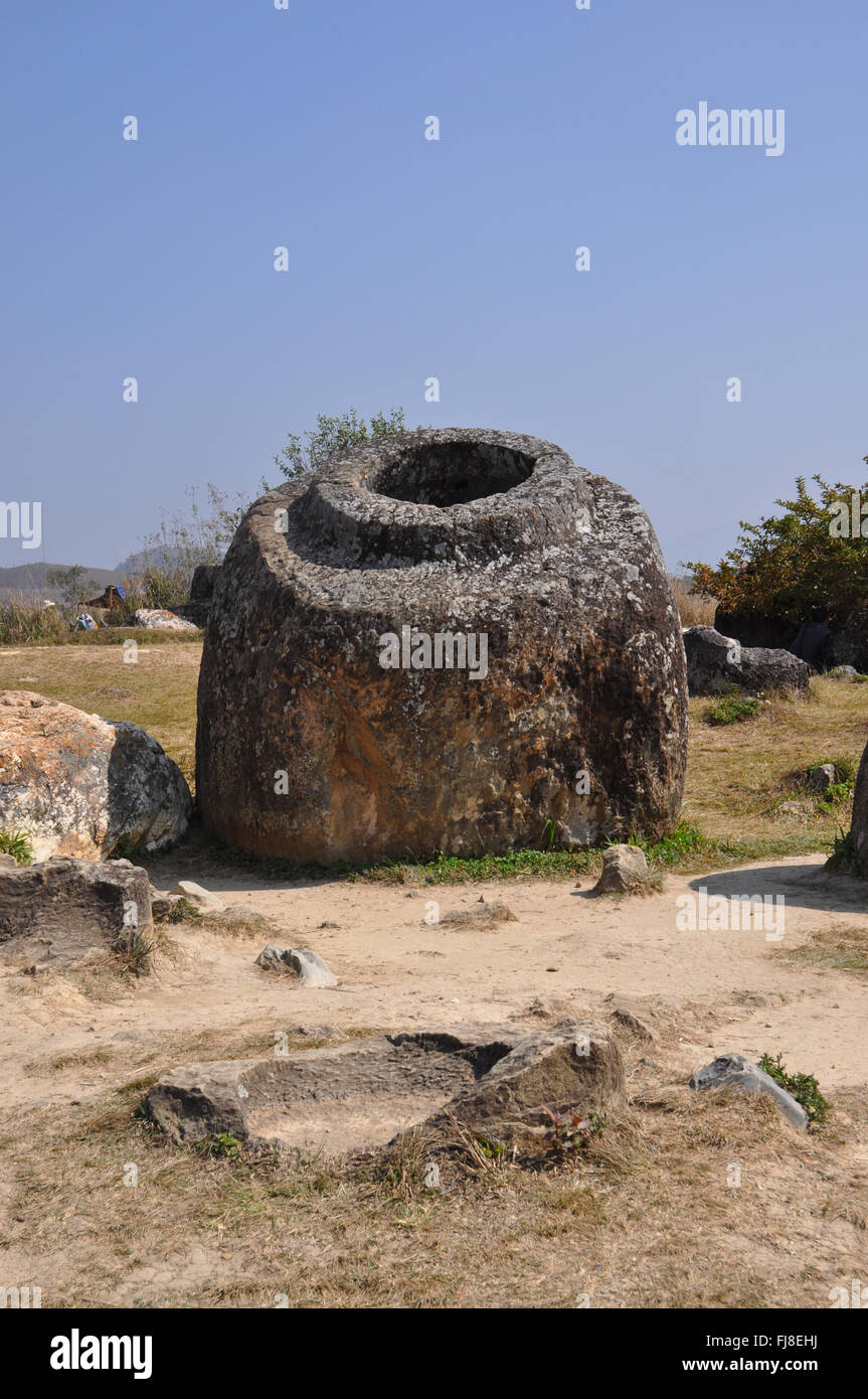 Pianura di vasi : i monoliti di pietra, Xieng Khuang Provincia, Laos, sud-est asiatico Foto Stock