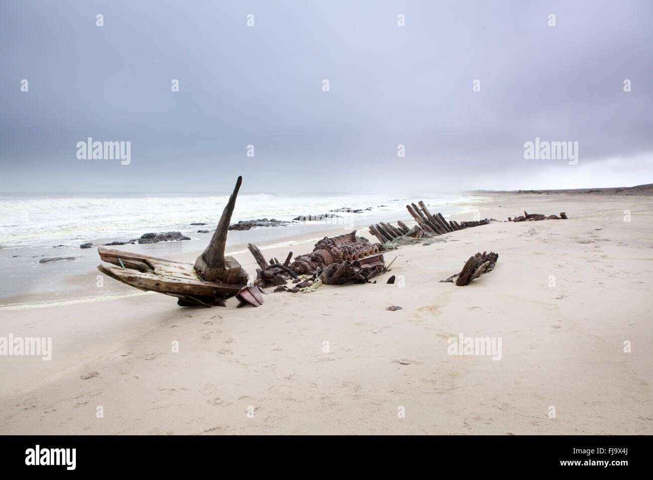 Naufragio sull'Skeleton Coast, Namibia. Foto Stock