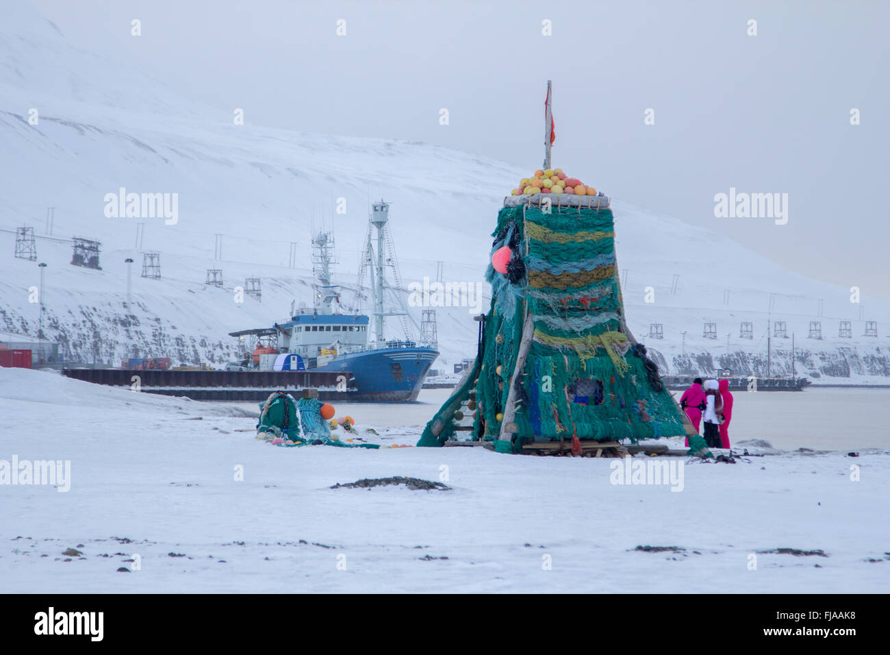 Showplace nel porto di Longyearbyen, Spitsbergen Svalbard. Norvegia Foto Stock