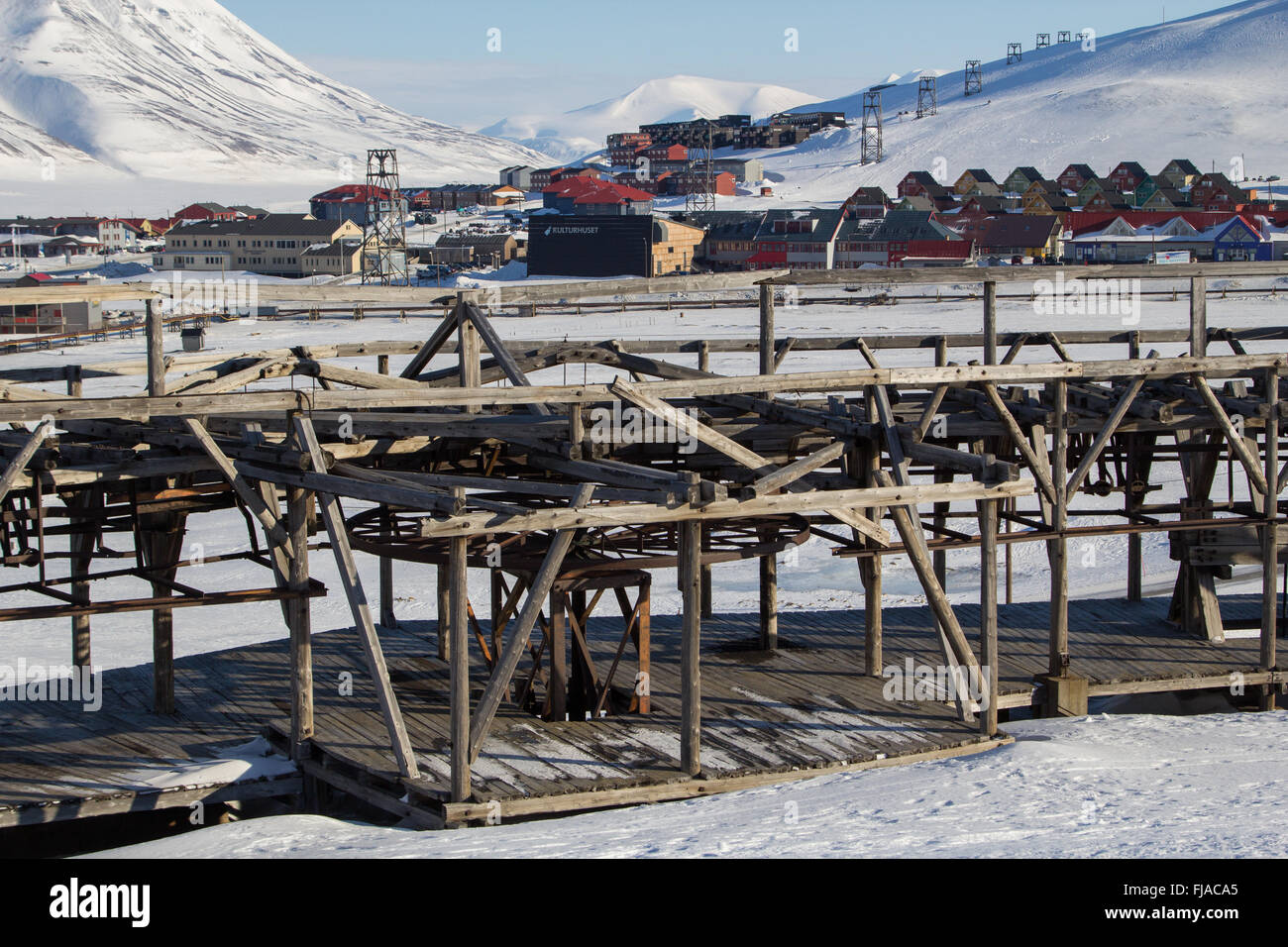 Meccanismi del vecchio sistema per il trasporto del carbone a Longyearbyen, Spitsbergen Svalbard. La Norvegia. Attualmente non funzionante. Foto Stock