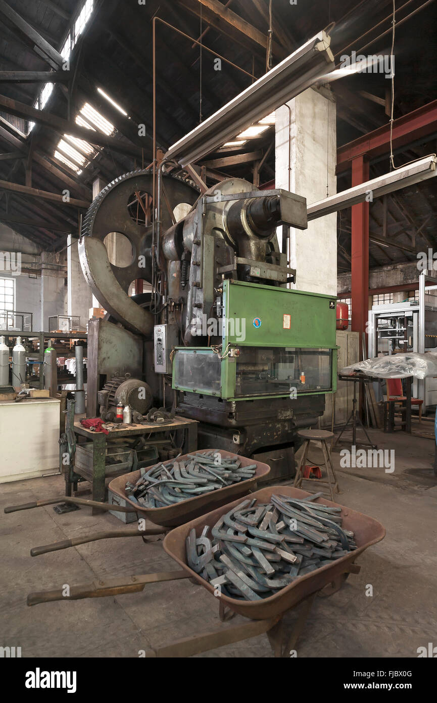 Vite storico premere con finito di prodotti stampati, macchine agricole, Media Franconia, Germania Foto Stock