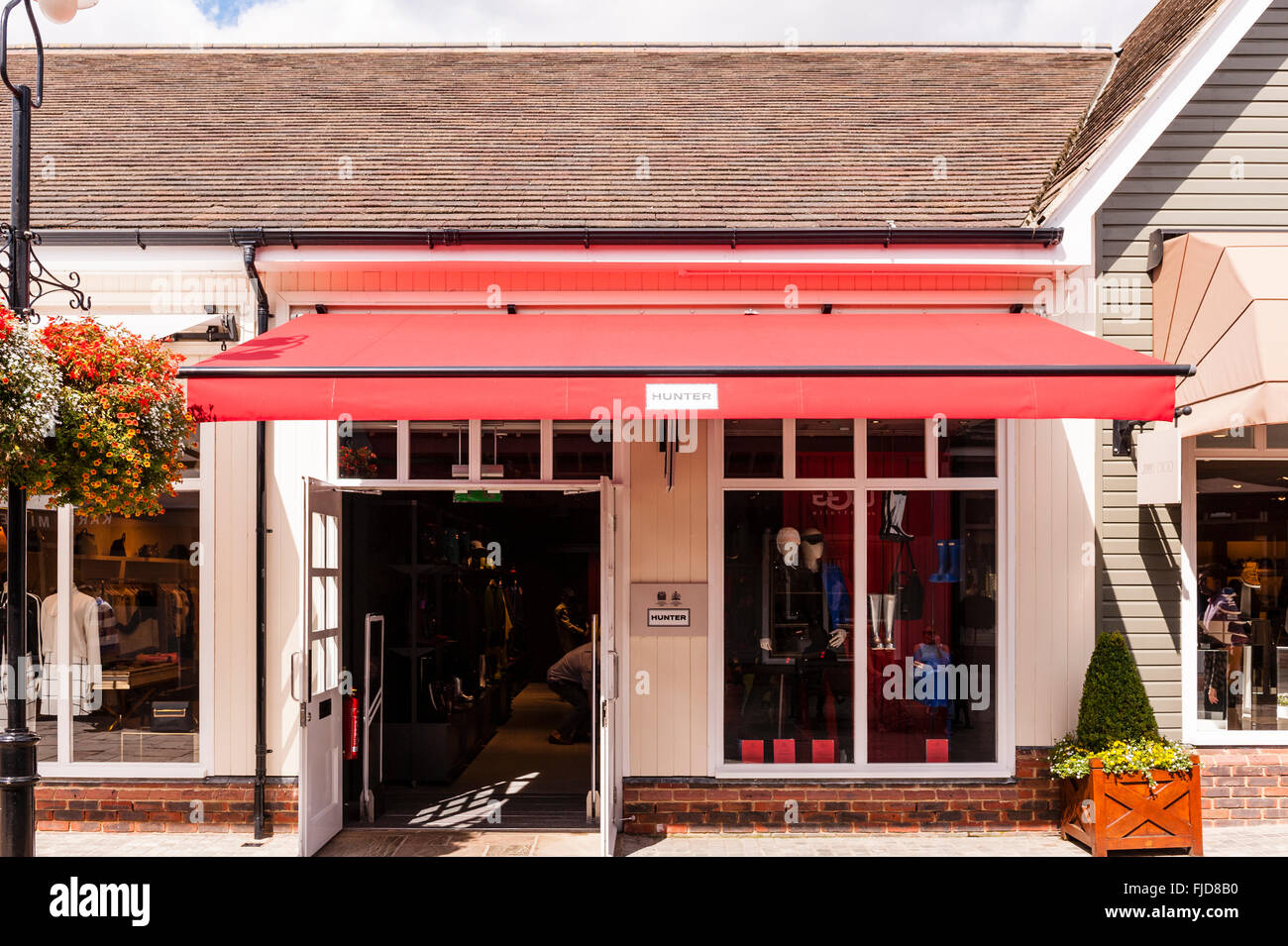 Il cacciatore shop store presso il Villaggio di Bicester a Bicester , Oxfordshire , Inghilterra , Inghilterra , Regno Unito Foto Stock Il cacciatore shop store presso il Villaggio di Bicester a Bicester , Oxfordshire , Inghilterra , Inghilterra , Regno Unito Foto Stock