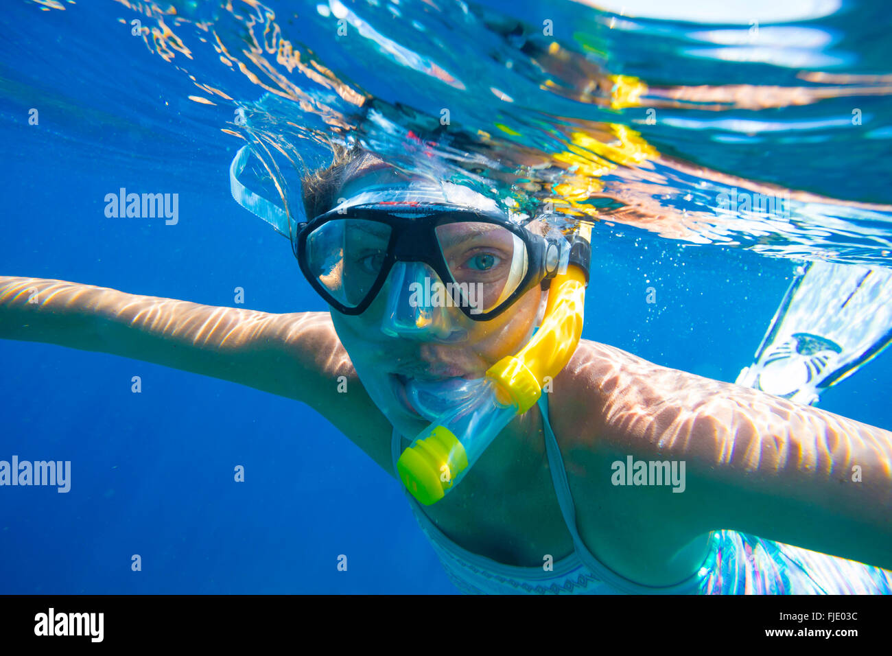 Ritratto di donna di snorkeling Foto Stock