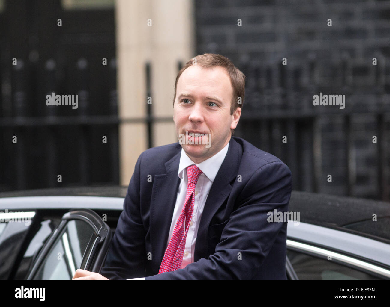 Matthew Hancock,il Ministro per l'ufficio di gabinetto e Pmo generale,arriva al numero 10 di Downing Street per una riunione del gabinetto Foto Stock