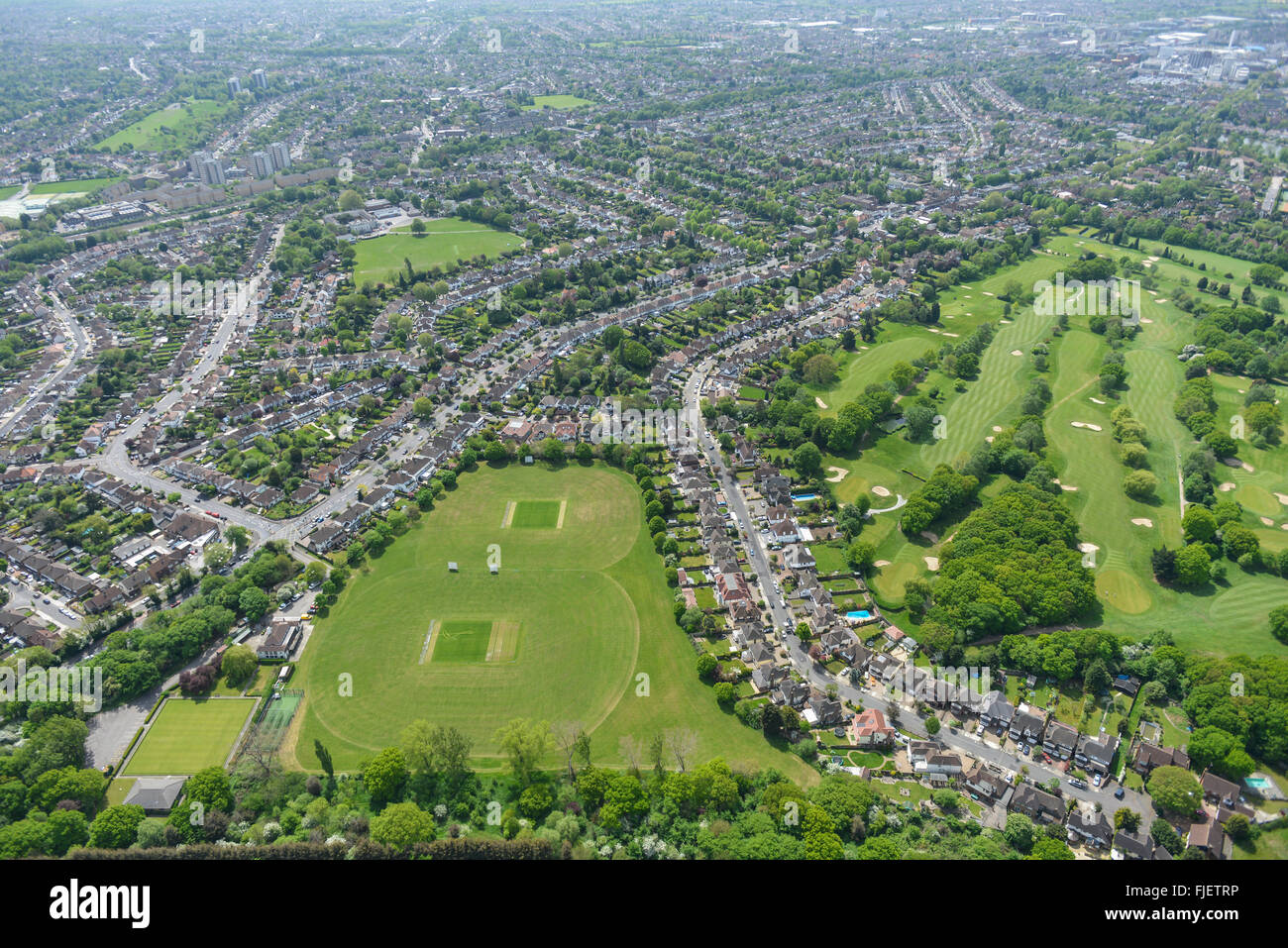 Una veduta aerea della Gidea Park area di Romford, Havering, Greater London Foto Stock