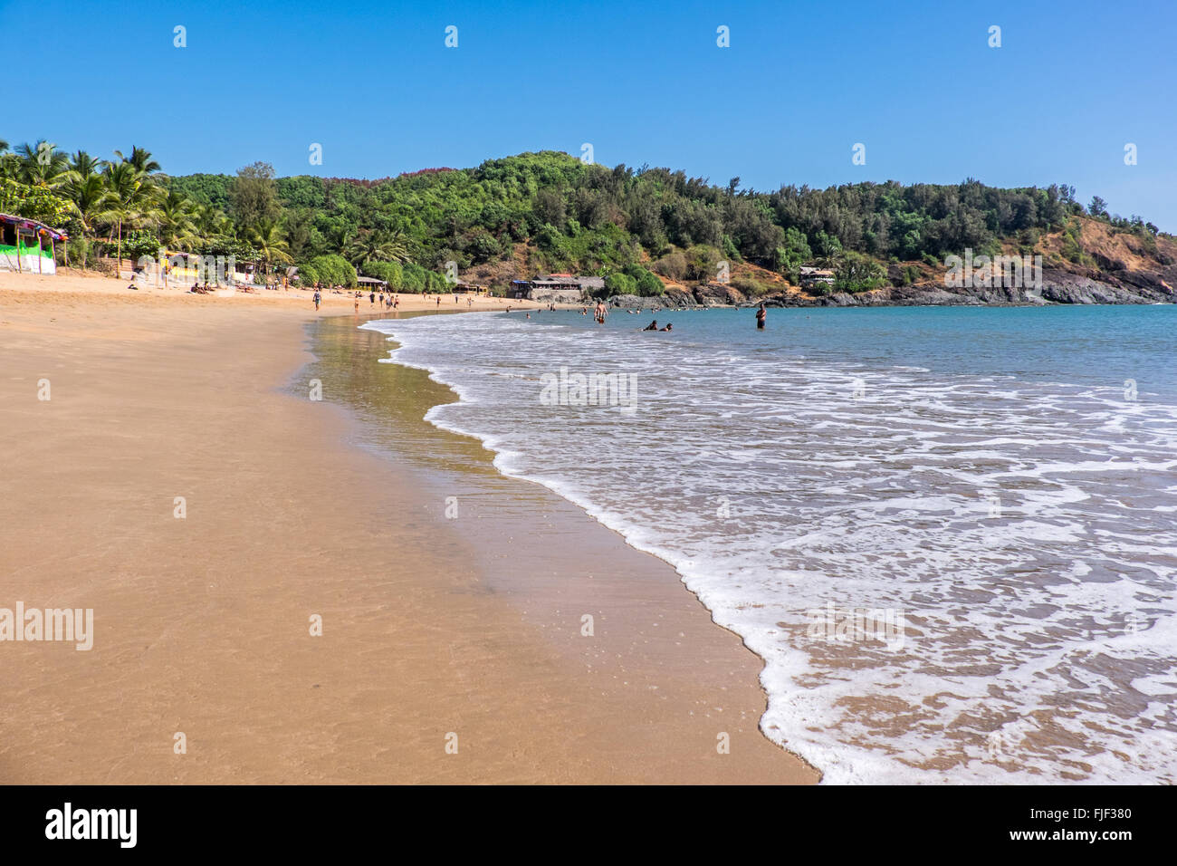 Om Beach, Gokarna nello stato indiano del Karnataka è un popolare appendere fuori per backpackers. Foto Stock