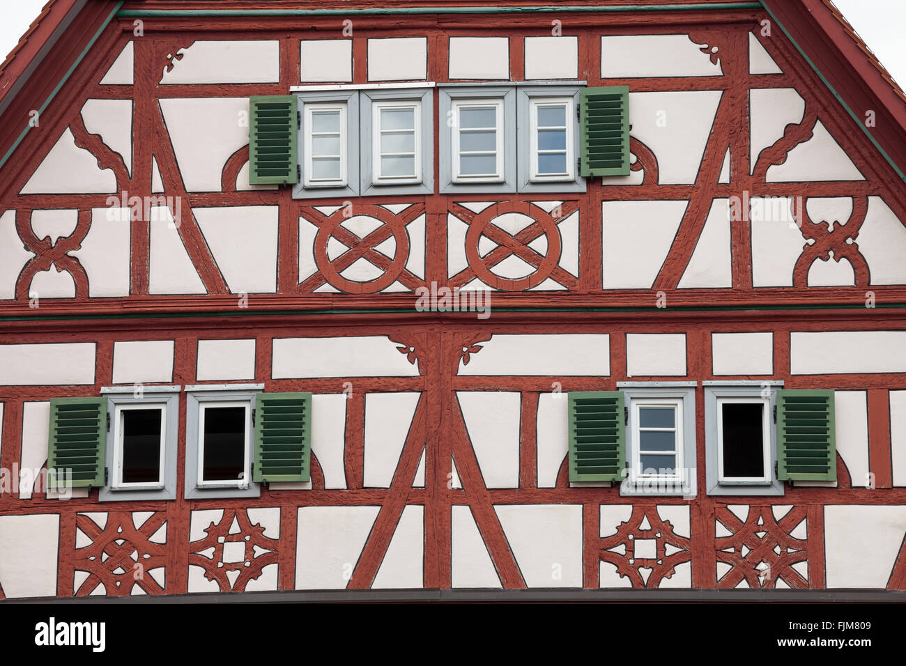 Geografia / viaggi, GERMANIA Baden-Wuerttemberg, Tauberbischofsheim, edificio casa in legno e muratura, vista esterna, Additional-Rights-Clearance-Info-Not-Available Foto Stock
