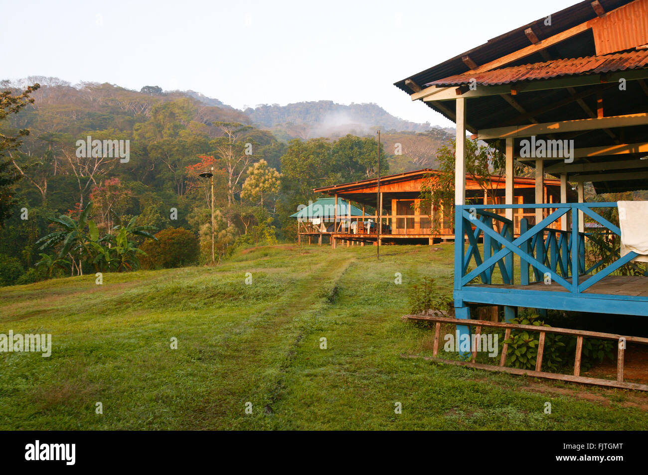 Luci di mattina presto alla stazione di campo di Cana nel parco nazionale di Darien, provincia di Darien, Repubblica di Panama, America Centrale. Foto Stock