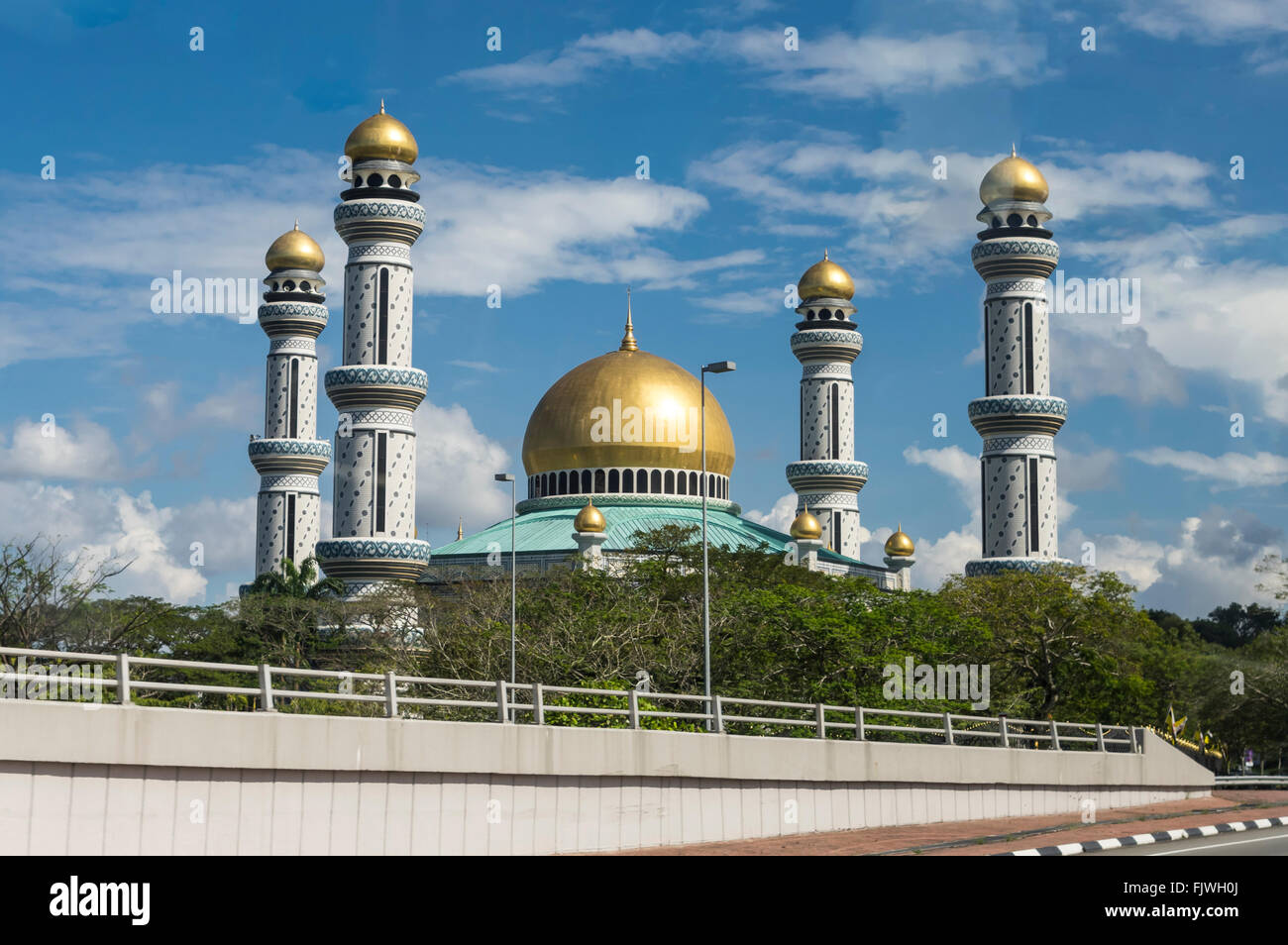 Masjid Sultan Haji Hassanal Bolkiah moschea in Bandar Seri Begawan, Sultanato del Brunei Darussalam. Foto Stock