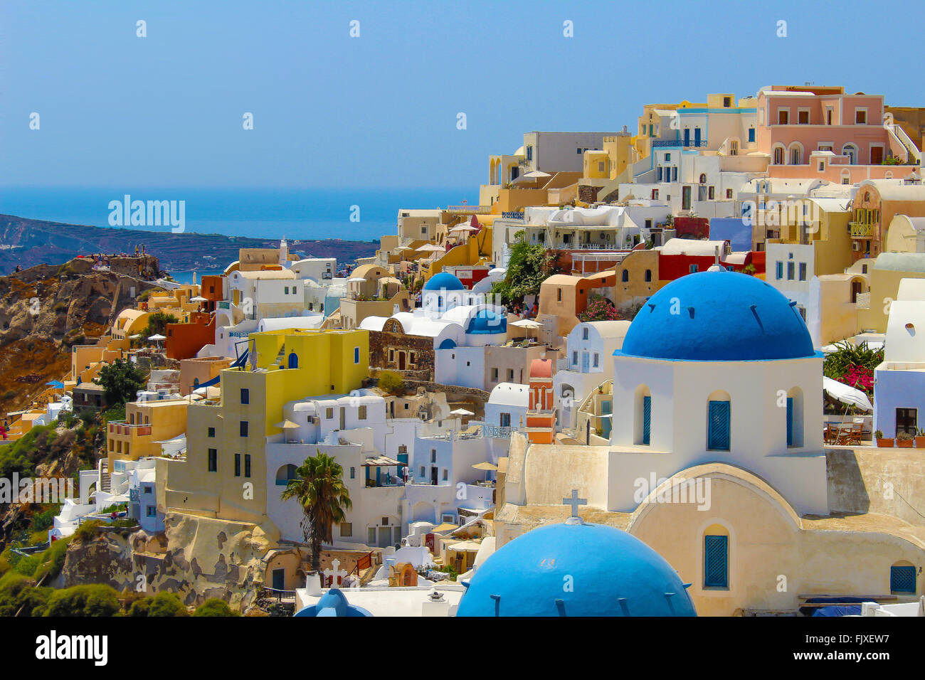 Santorini tetto blu classico Foto Stock