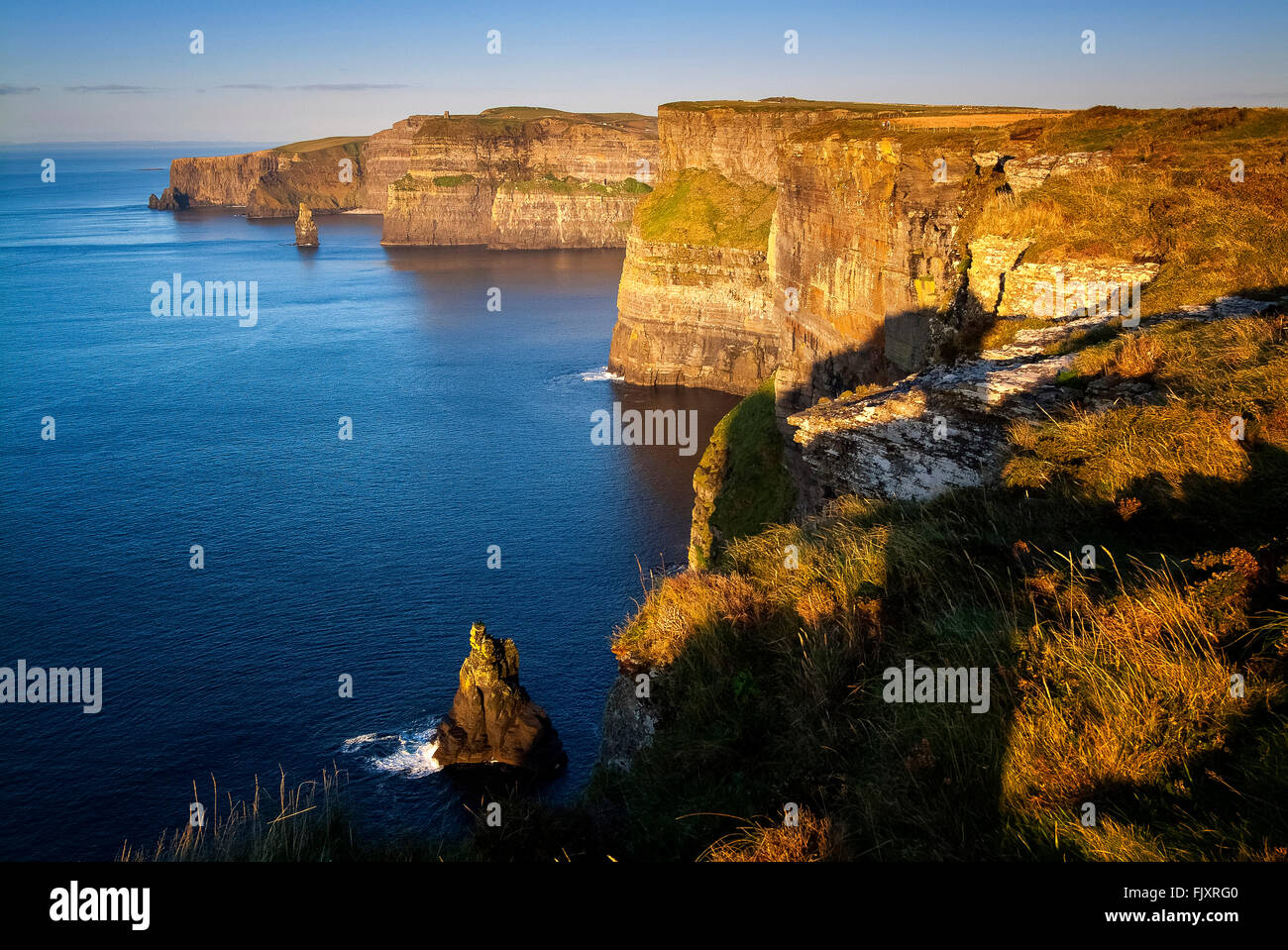 Tramonto alle scogliere di Moher Clare Irlanda Foto Stock