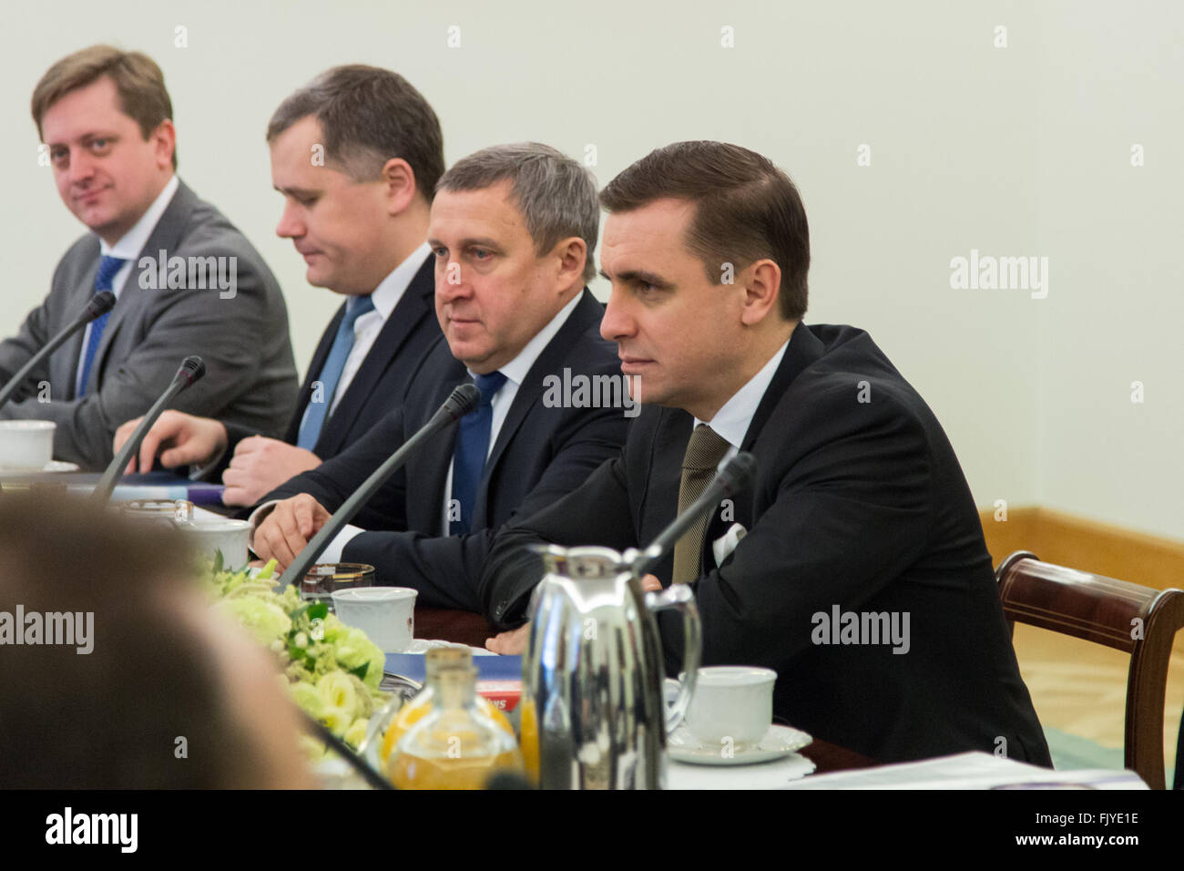 Varsavia, Polonia. 04 Mar, 2016. Vice Capo dell'amministrazione presidenziale di Ucraina, Kostiantyn Yelisieiev durante una riunione del comitato consultivo della Polonia e Ucraina in Belweder Palace il 04 marzo 2016 a Varsavia in Polonia. Credito: MW/Alamy Live News Foto Stock