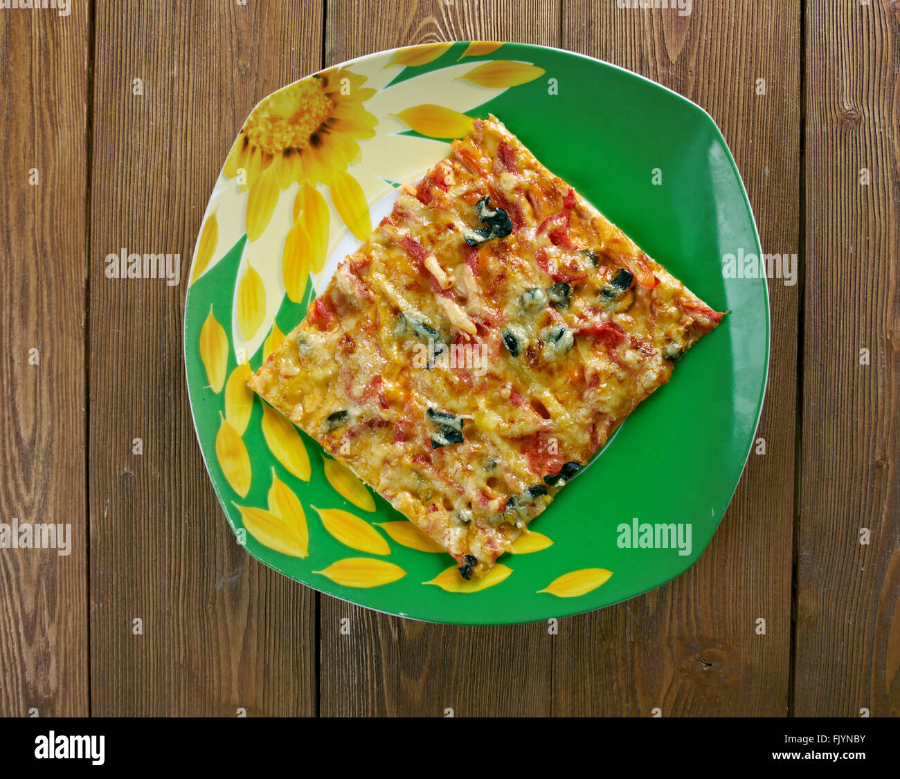 Pizza Siciliana è la pizza preparata in un modo che ha originato in Sicilia, Italia. Con una spessa crosta di o di deep dish pizza. Foto Stock