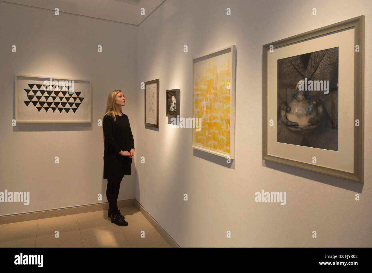 Londra, Regno Unito. 4 marzo 2016. Christie's King Street svelare le opere per la serata asta di beneficenza "è il nostro mondo" il 10 marzo 2016. I fondi raccolti andranno a sostenere le grandi disegnare, un educazione di arti di carità e di Giove Artland Foundation. Credito: Immagini vibranti/Alamy Live News Foto Stock