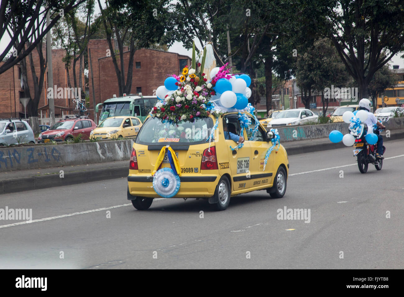 Santa Maria del Monte Carmelo o Virgen del Carmen luglio festival in Colombia, è patrona della Colombia Nazionale di Polizia e auto Foto Stock