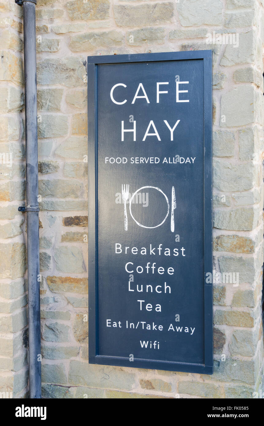 Segno di parete per fieno cafe bar e coffee shop in Hay-on-Wye Foto Stock