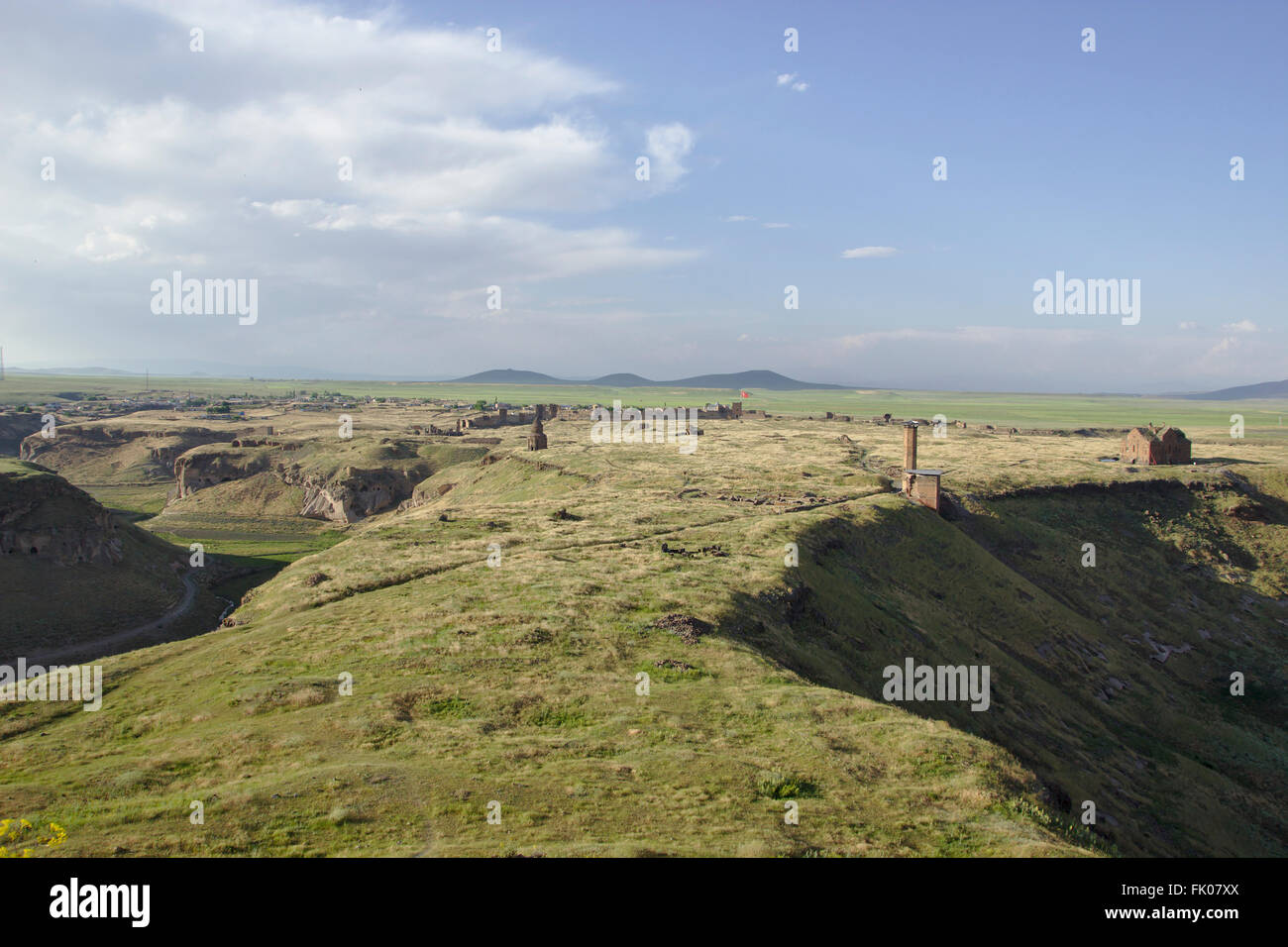 Ani, rovina della città visto dalla cittadella, con Manuchihr moschea, , Turchia Foto Stock