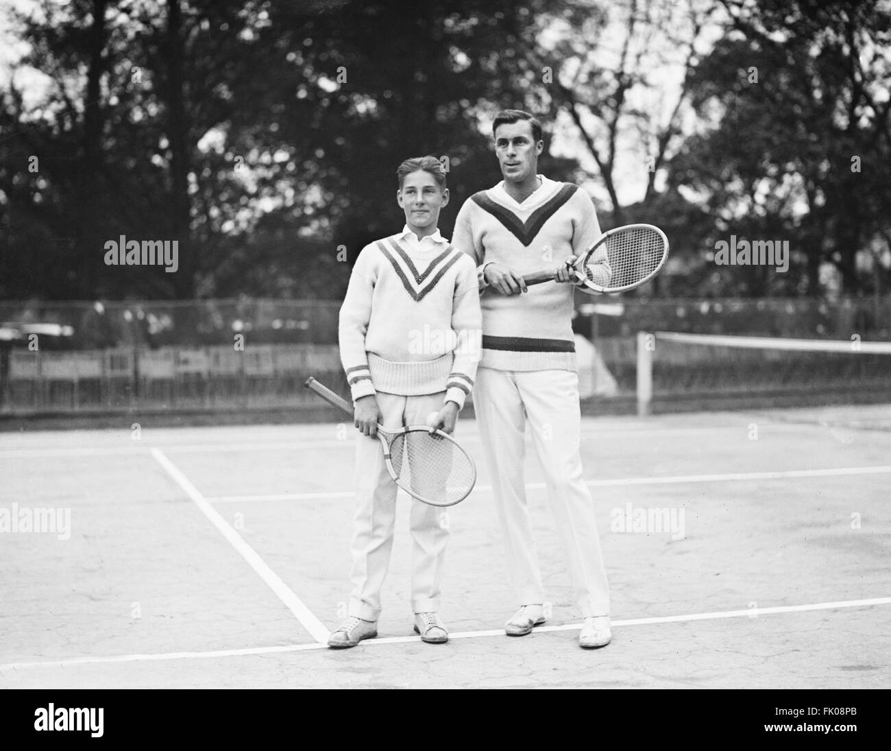Sandy Weiner e Bill Tilden, i giocatori di Tennis e raddoppia i partner,  Ritratto, USA, circa 1923.jpg Foto stock - Alamy