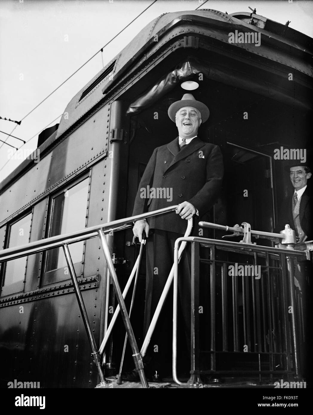 Stati Uniti Il presidente Franklin Roosevelt di ritorno da Hyde Park, New York via treno, Washington DC, USA, circa 1935.jpg Foto Stock