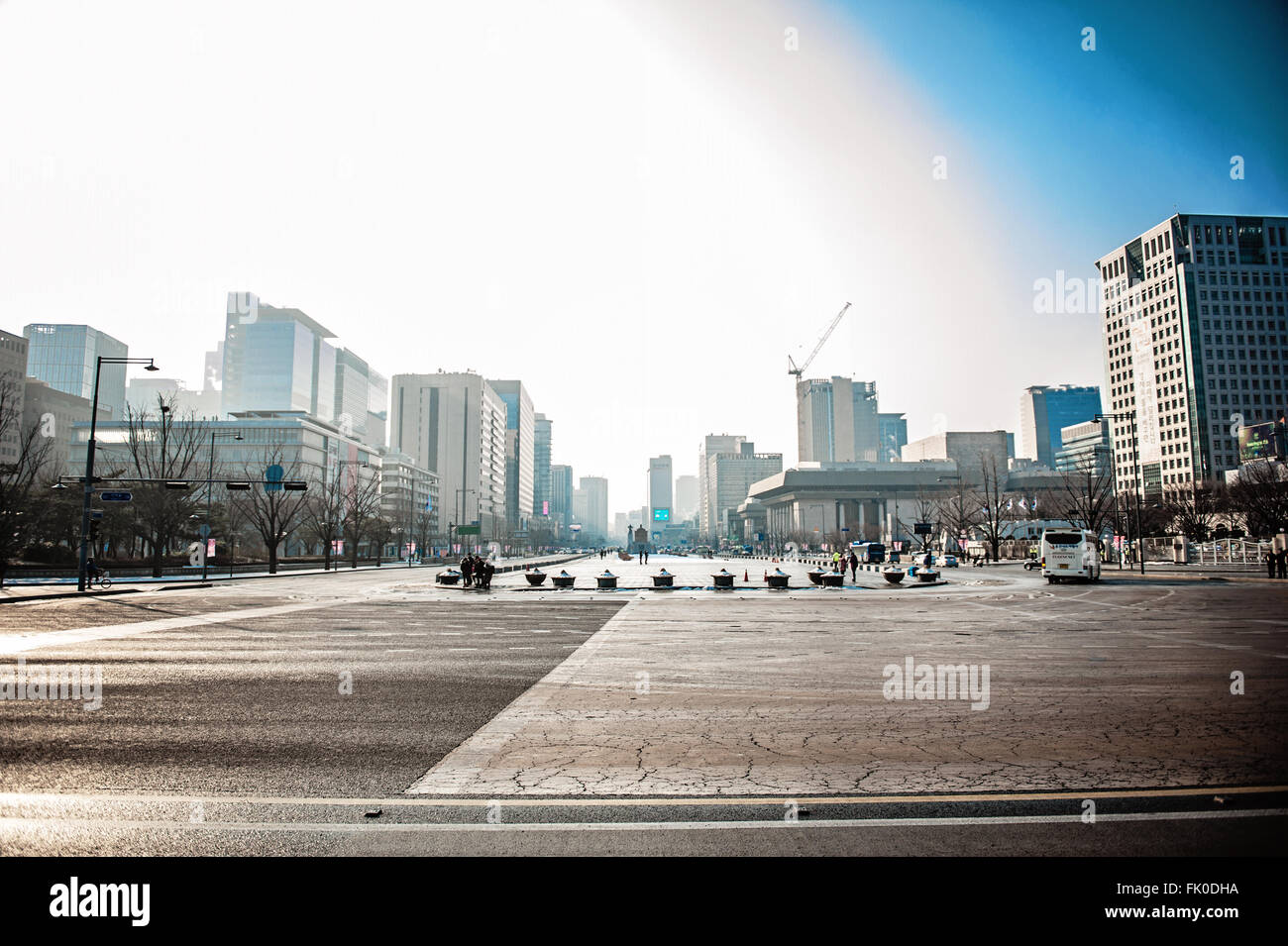 La mattina presto a Gwanghwamun Square, Seoul, Corea del Sud Foto Stock
